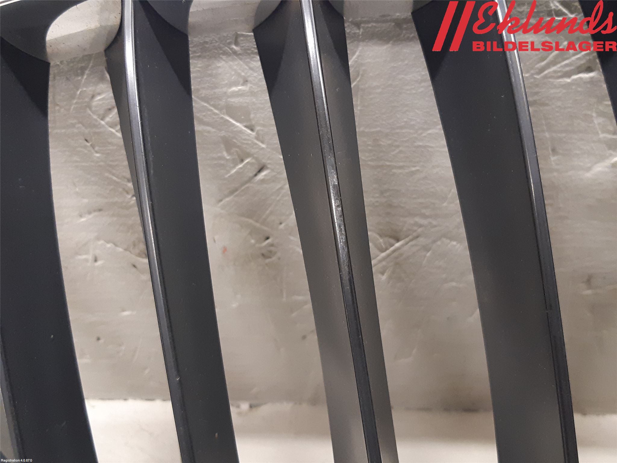 BMW X1 E84 10-15 Grilldel Höger