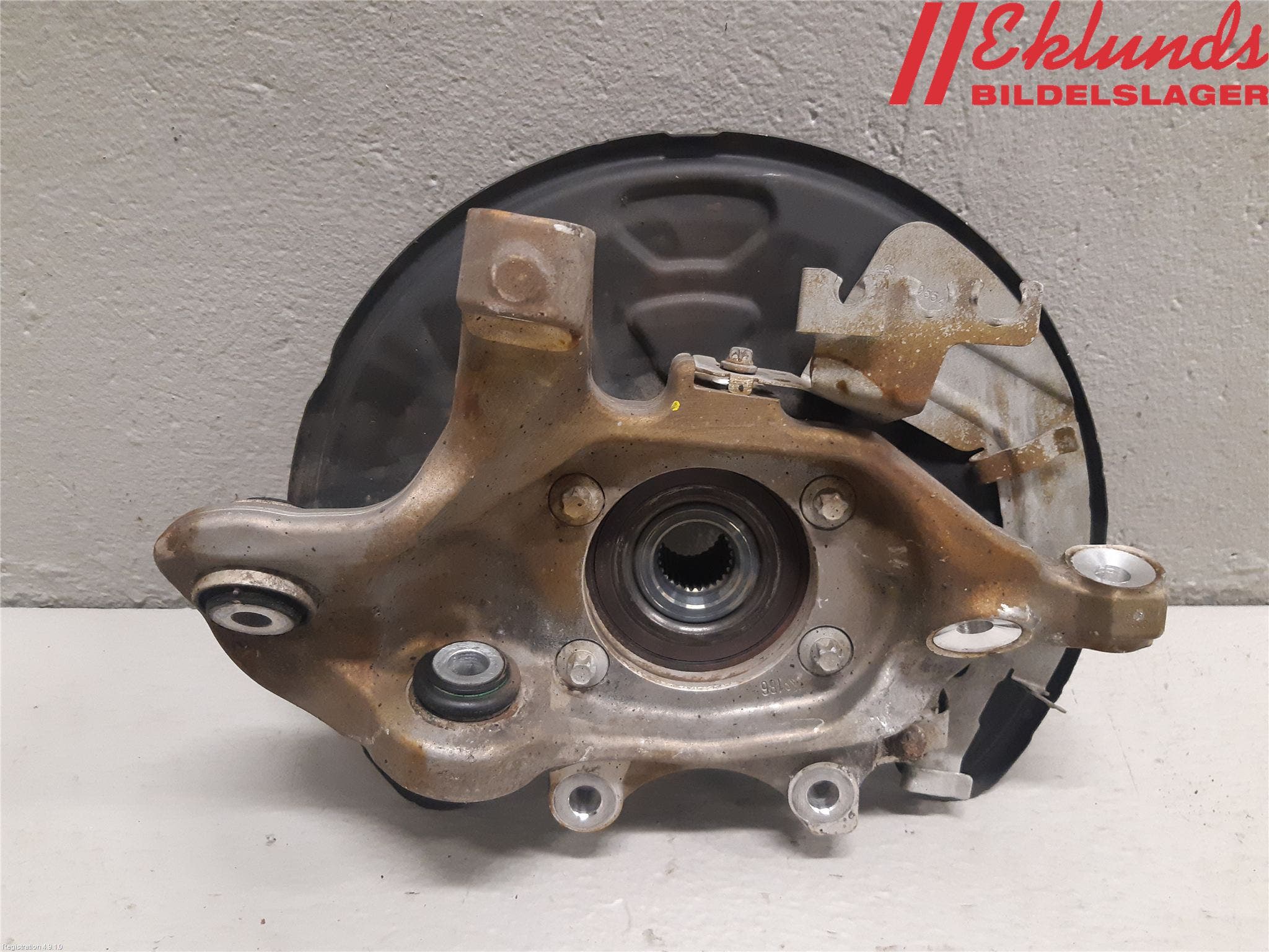 Mercedes-Benz MB C-KLASS (W205) 14-21 Hjullagerhus-Spindel Hö B