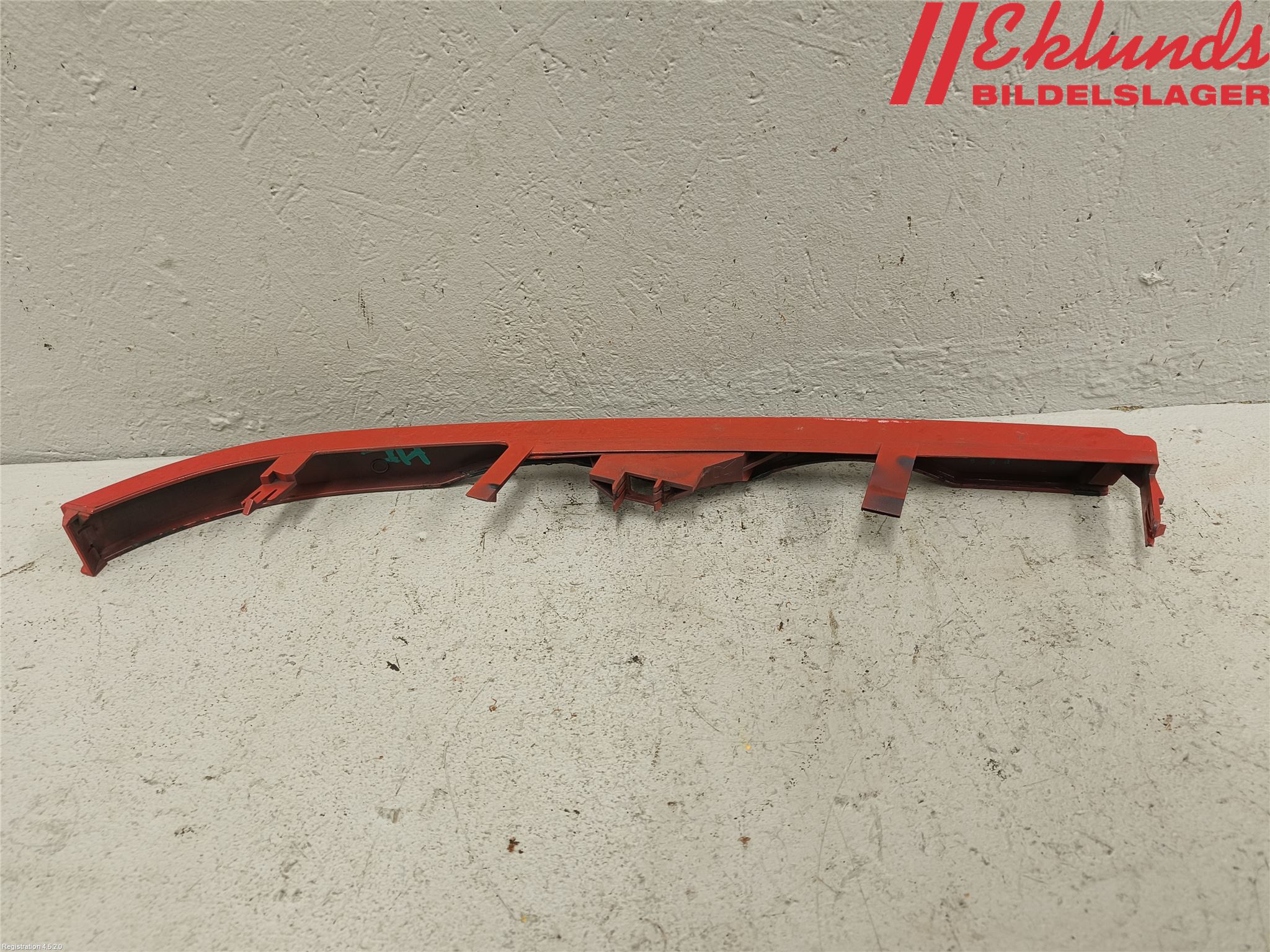 BMW 3 E46      98-05 Stöt Utfyllnad-List-Grill