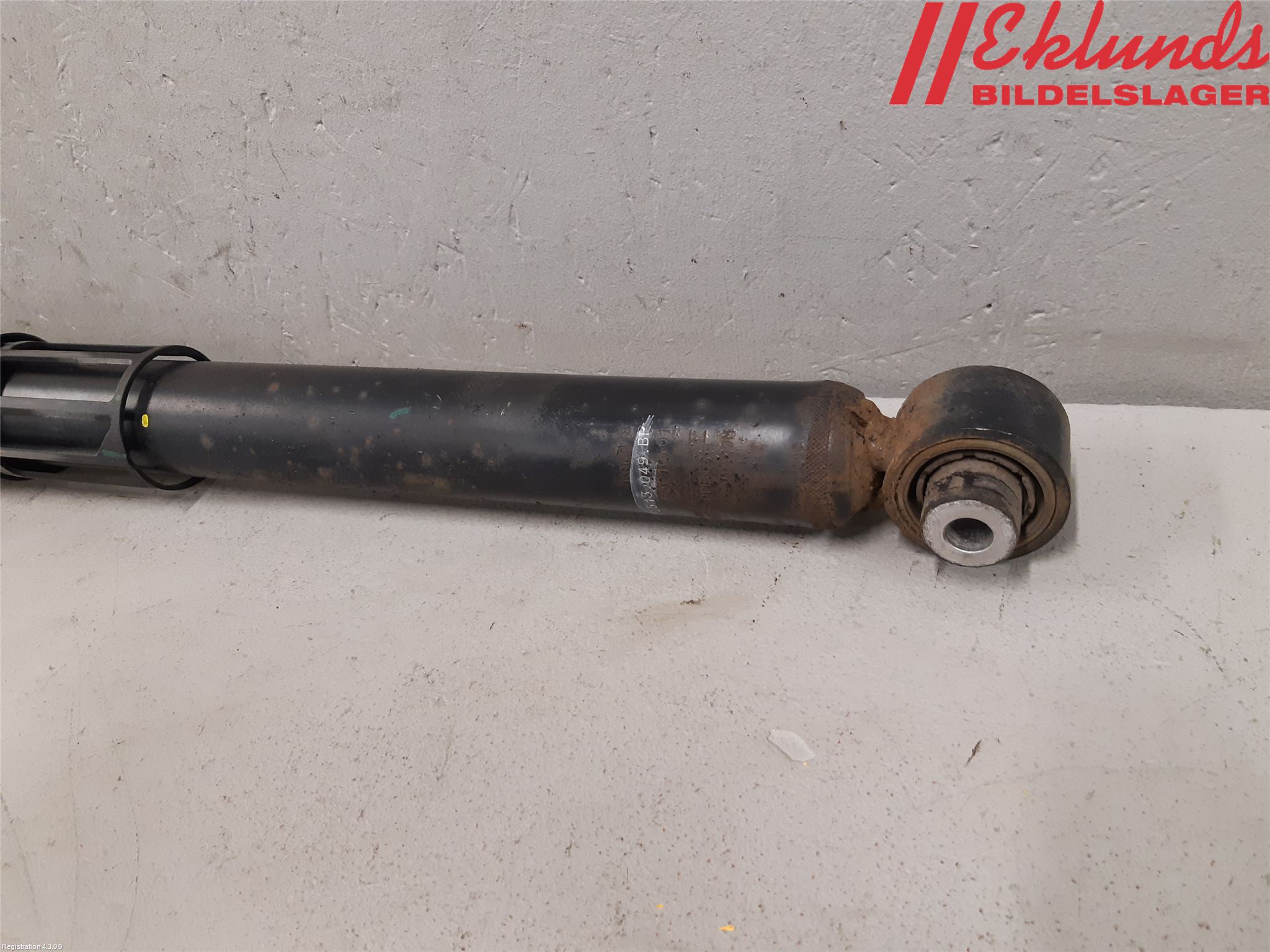 Volkswagen VW TIGUAN 16-24 Stötdämpare Bak