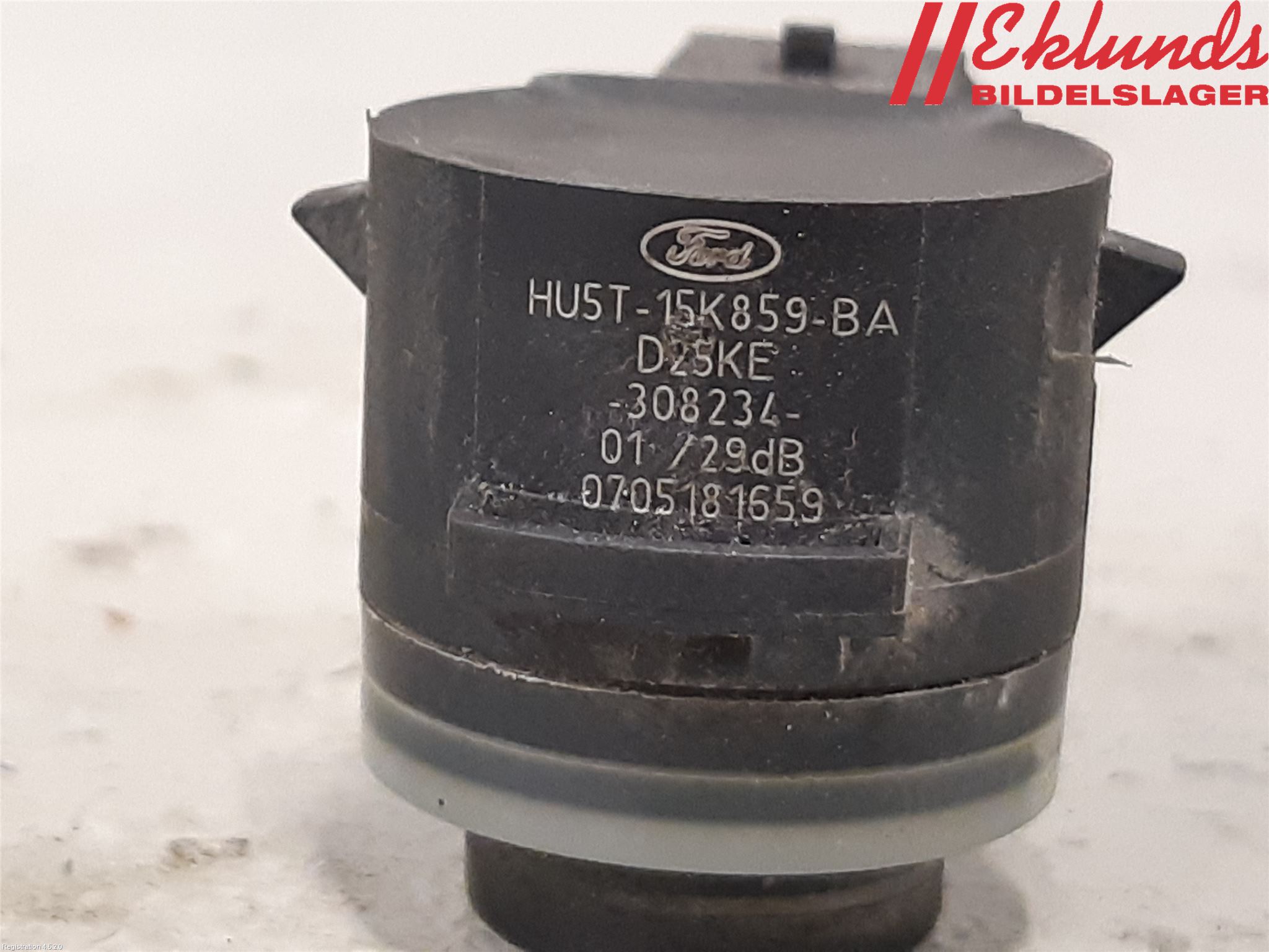 Ford TRANSIT SKÅP/BUSS 14-22 Parkeringshjälp Frontsensor