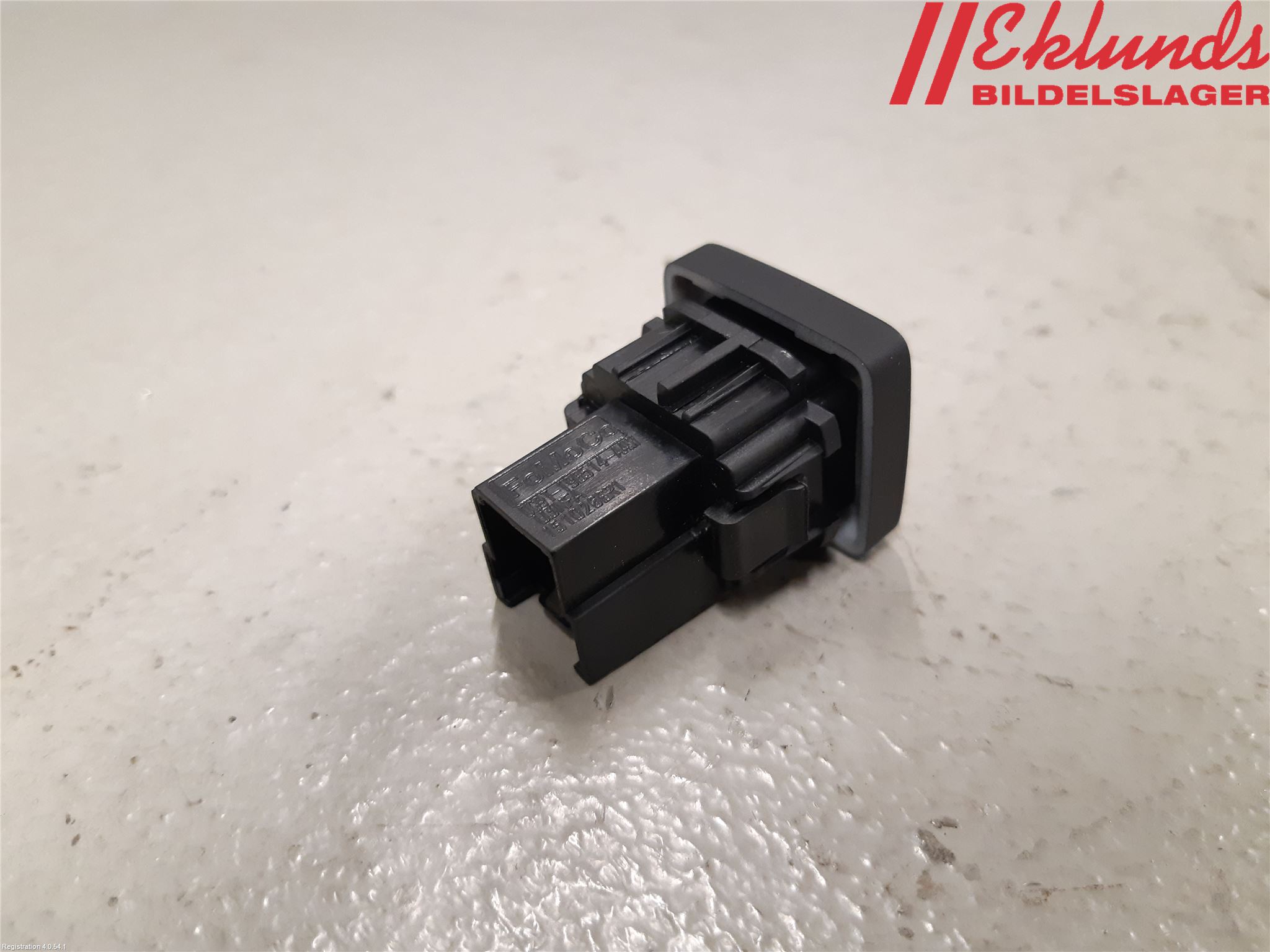 Ford MONDEO 15-22 Strömställare Baklucka