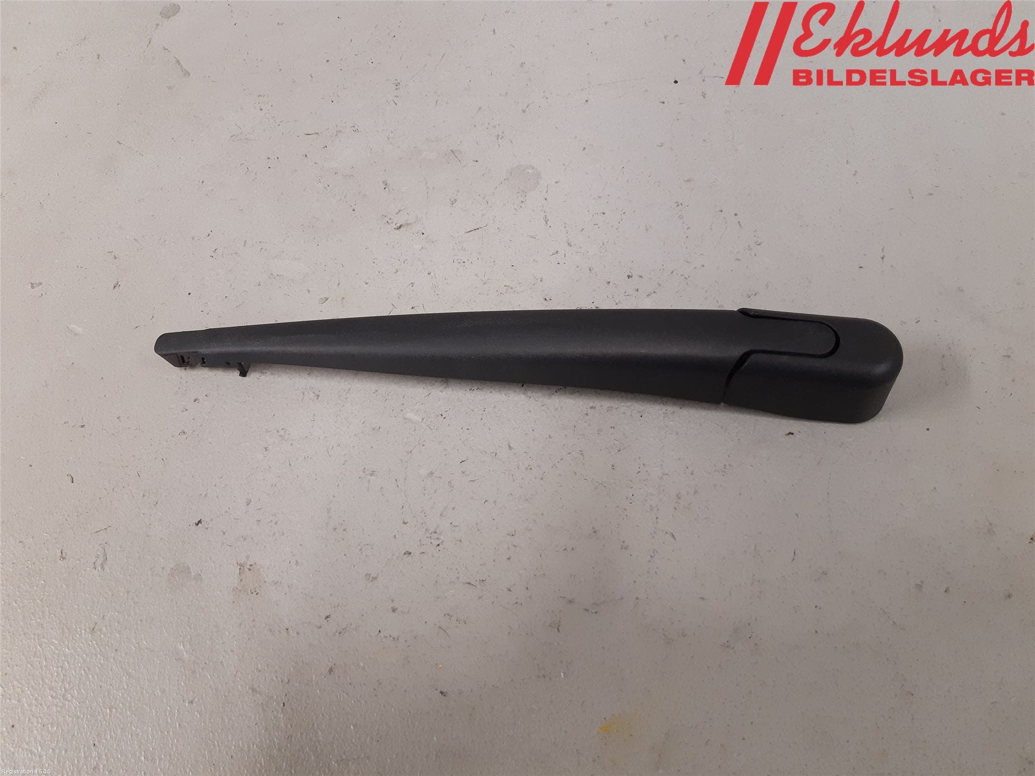 Volvo V60 CROSS COUNTRY 16-18 Torkararm-Bakruta