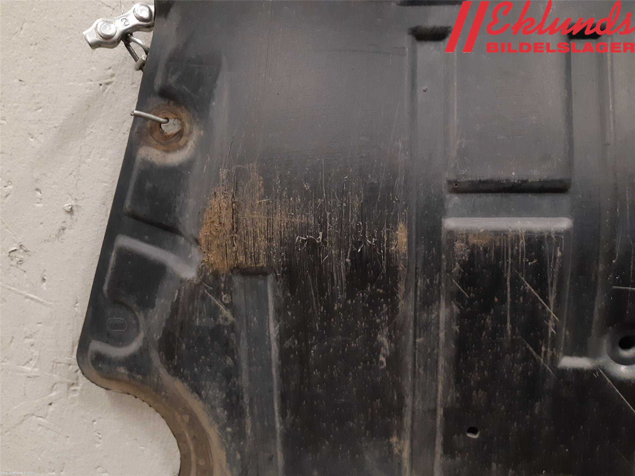 Volkswagen VW PASSAT 05-11 Hasplåt Plåt-Plast