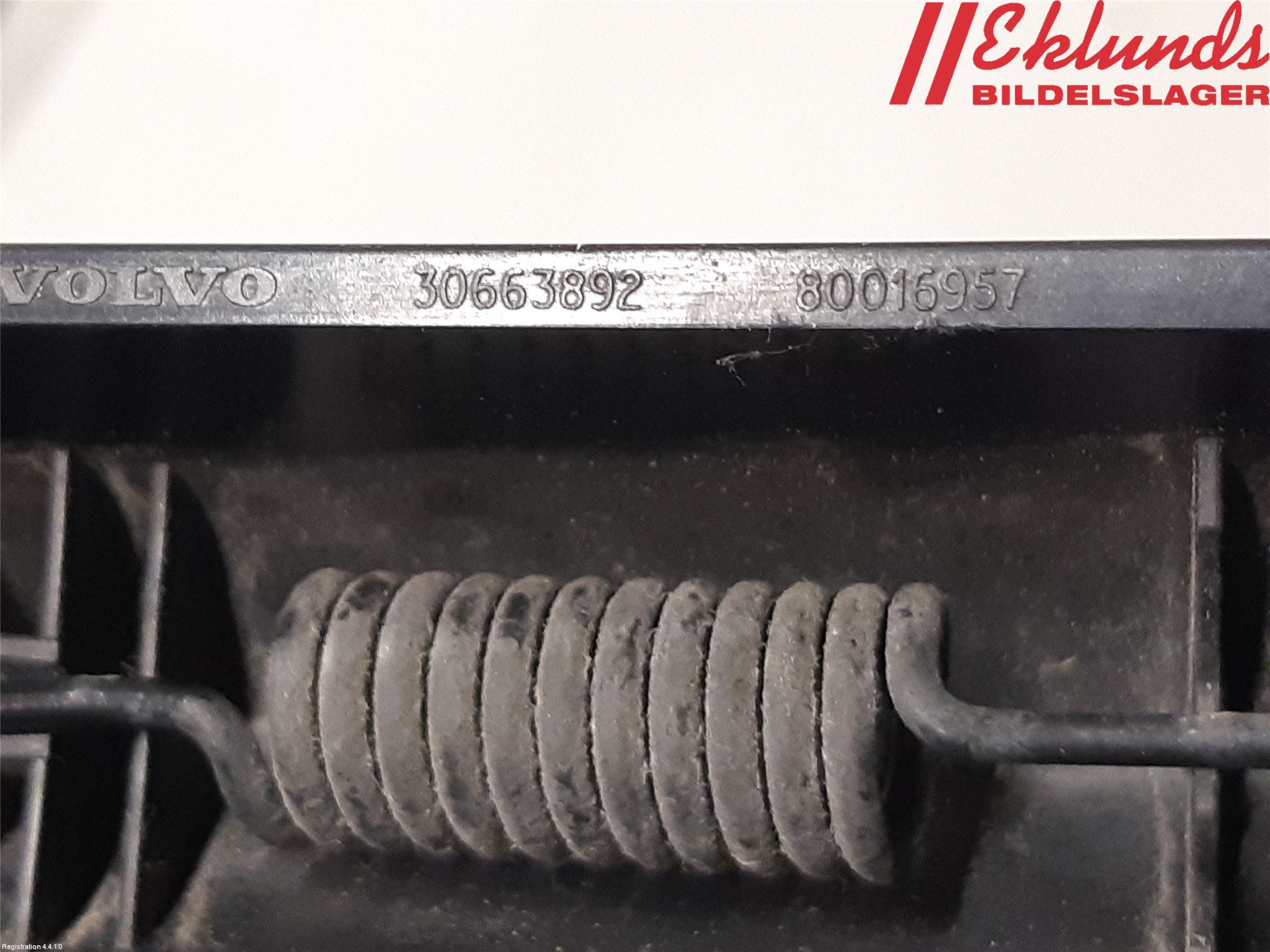 Volvo V70 08-13 Torkararm-Bakruta