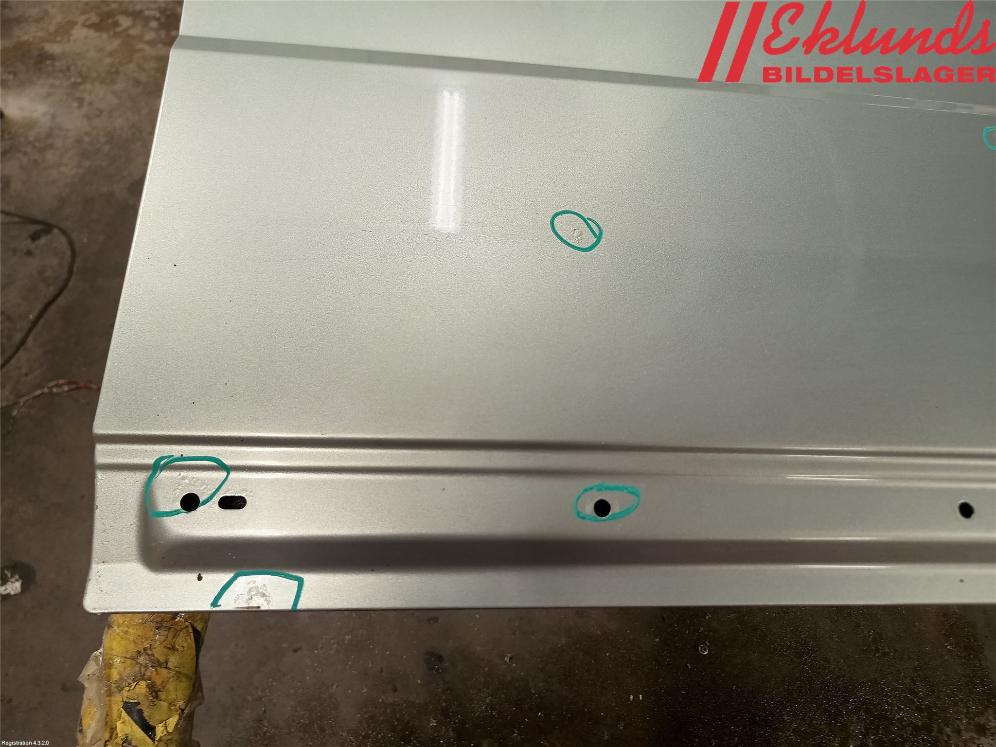 Volvo XC70 08-13 Dörr Fram Höger