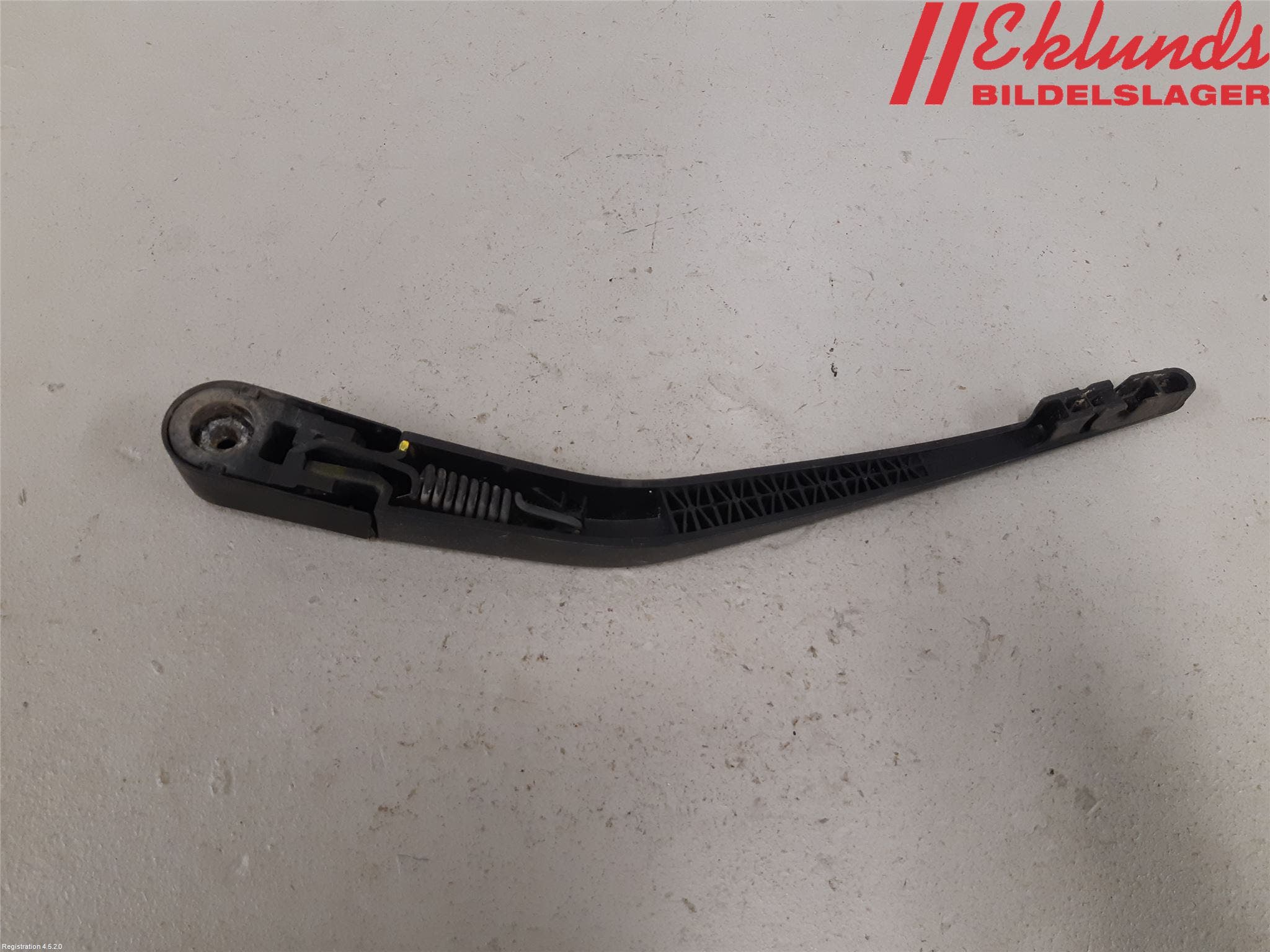 BMW 1 F20/F21 11-19 Torkararm-Bakruta