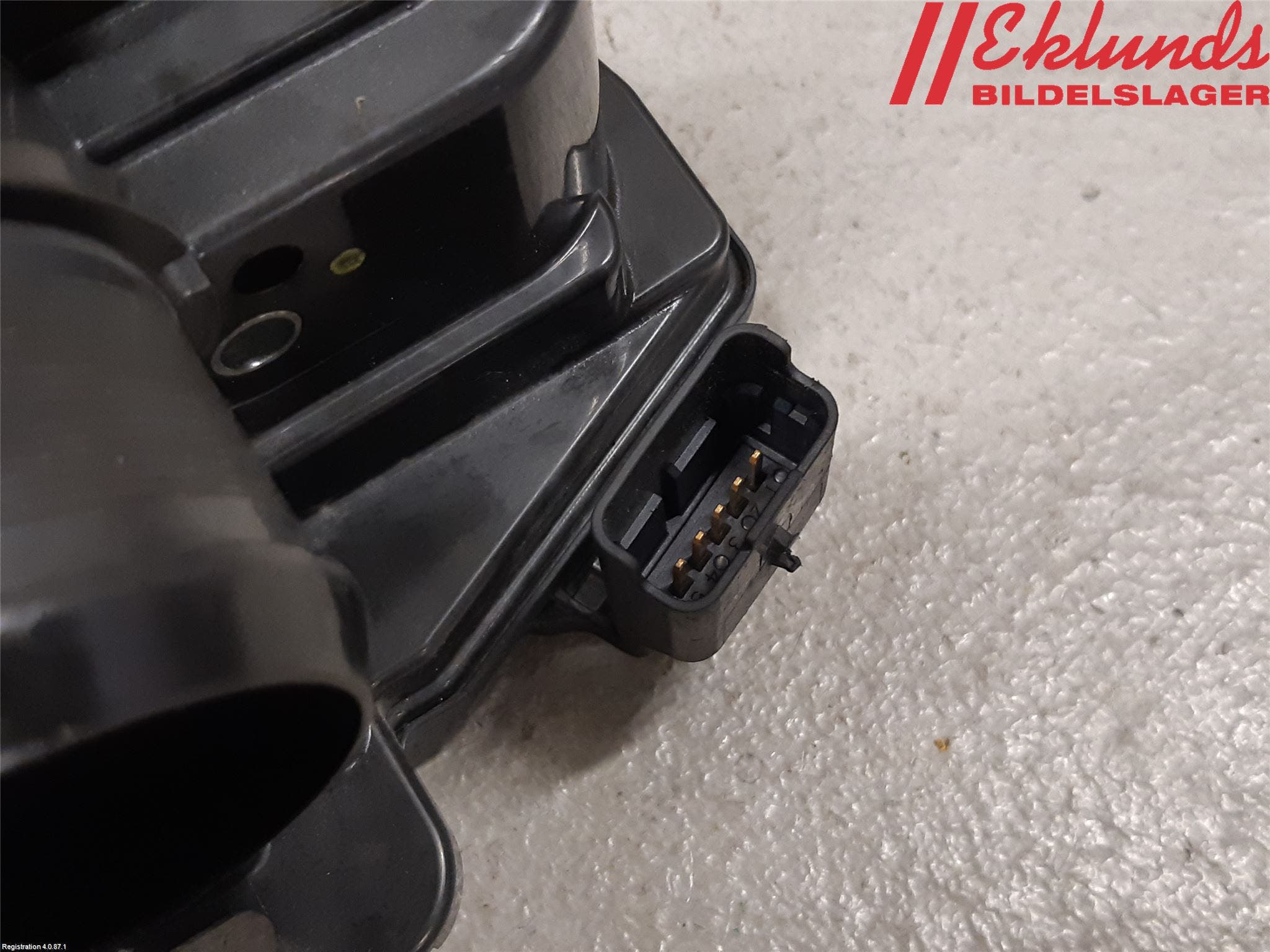 Ford KUGA 13-16 Injspjällhus