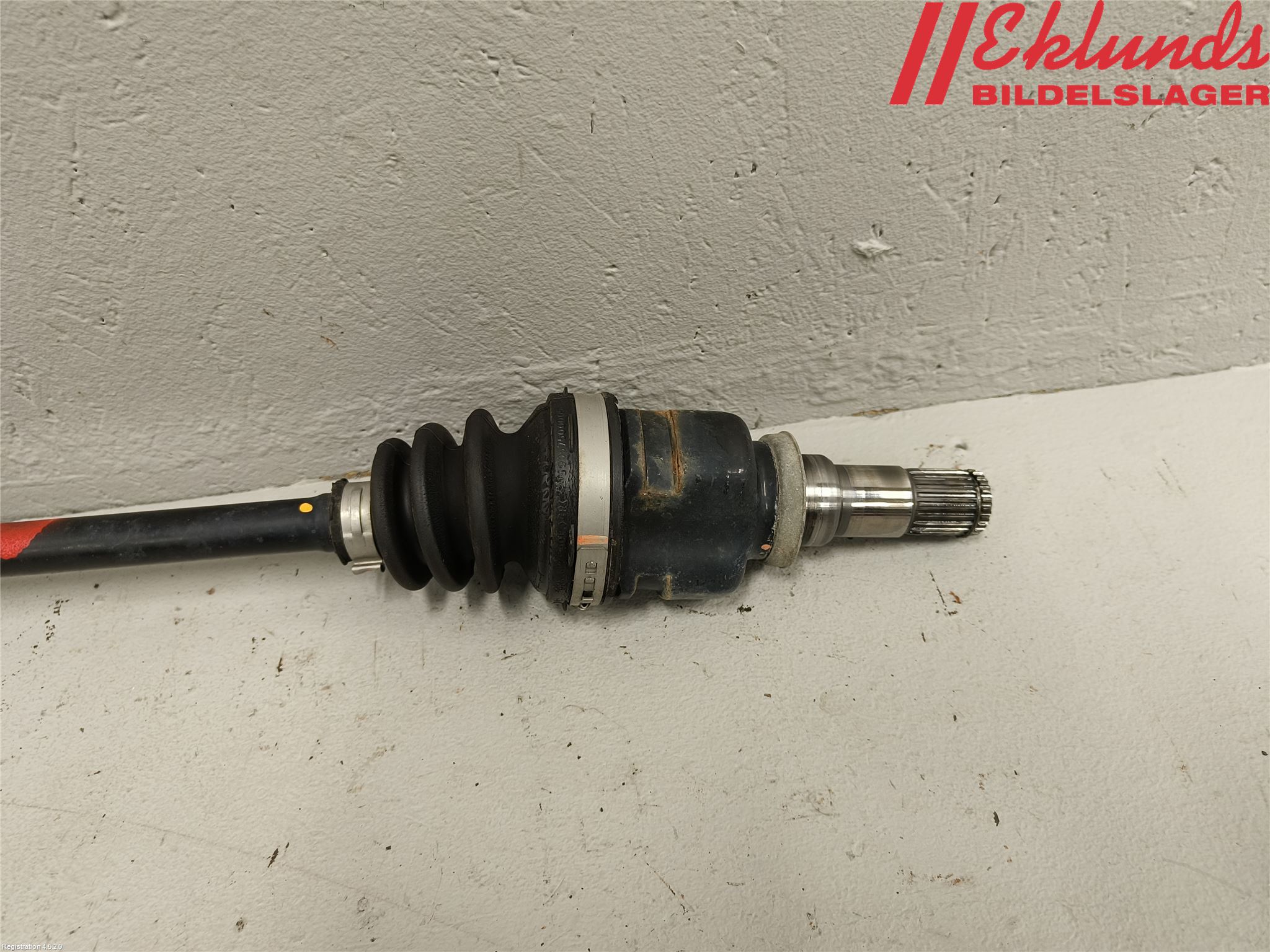 Toyota AYGO 15-21 Drivaxel Fram Vänster