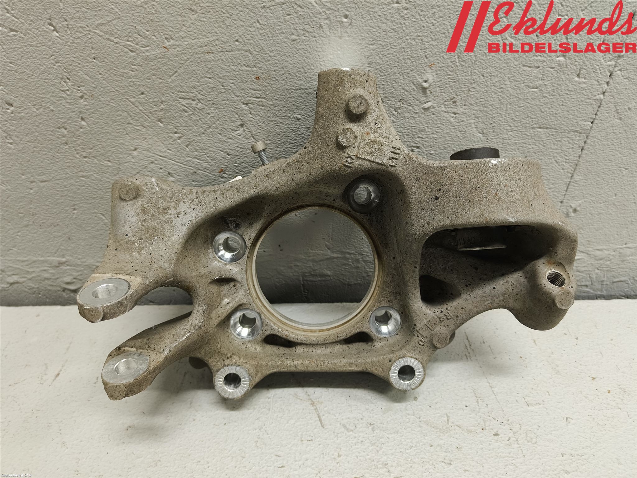 Audi A6 F2/C8 19- Hjullagerhus-Spindel Hö B