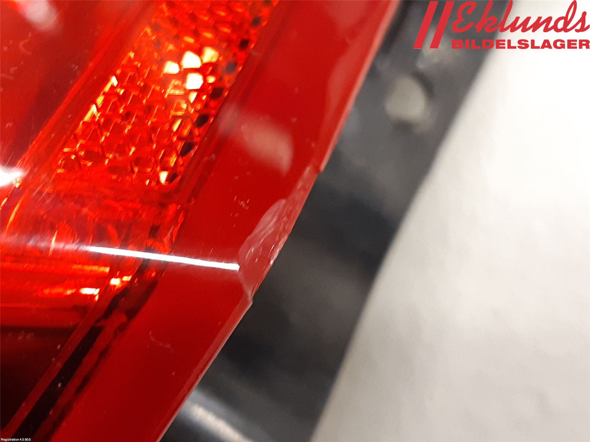 Volvo V40 12-19 Bakljus Höger