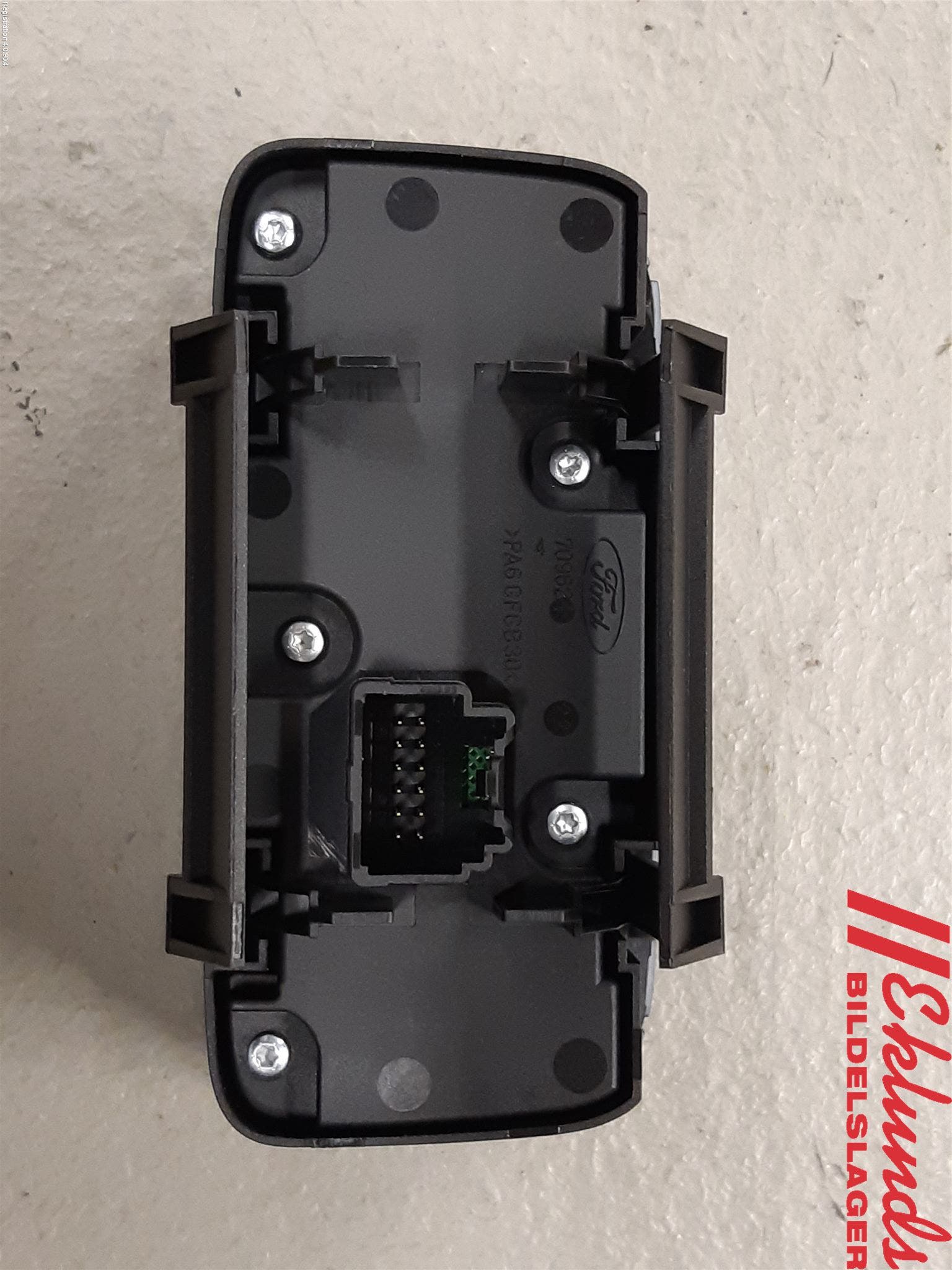 Ford FIESTA 13-17 Strömställare Ljus