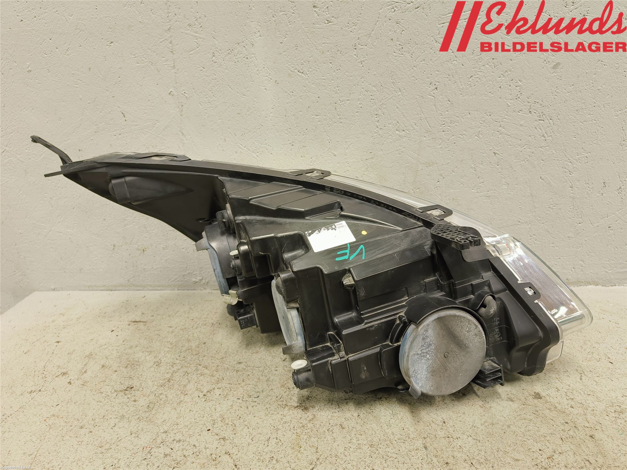 Ford TRANSIT SKÅP/BUSS 14-22 Strålkastare Vänster