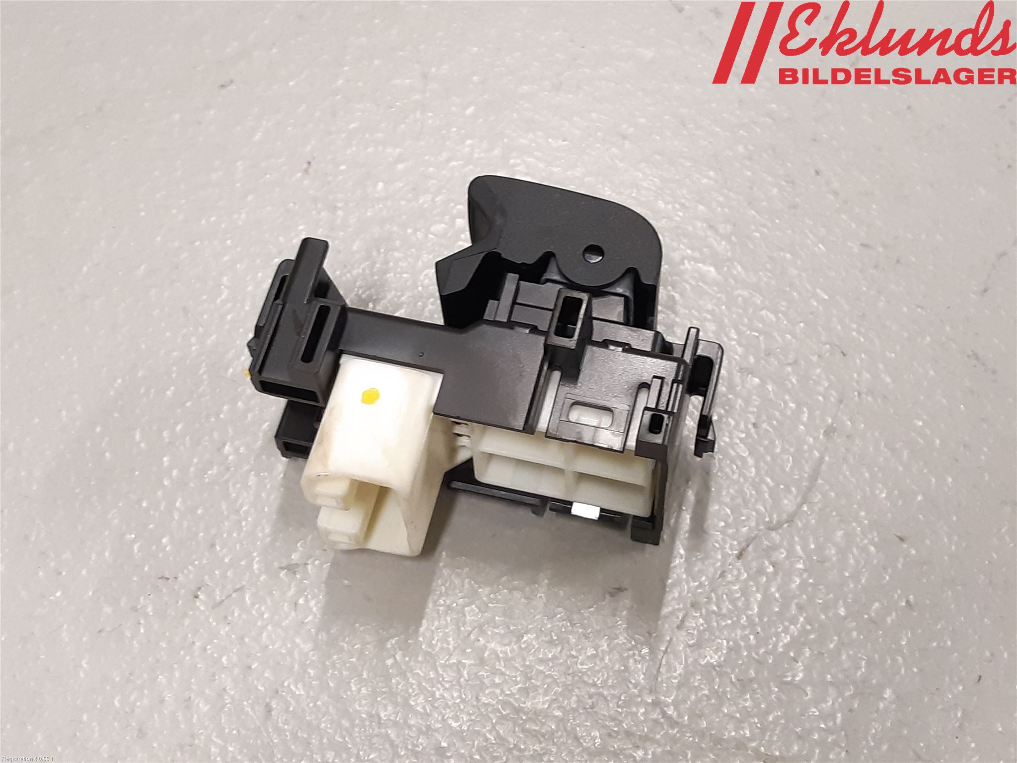 Toyota RAV4 13-18 Strömställare Elhiss