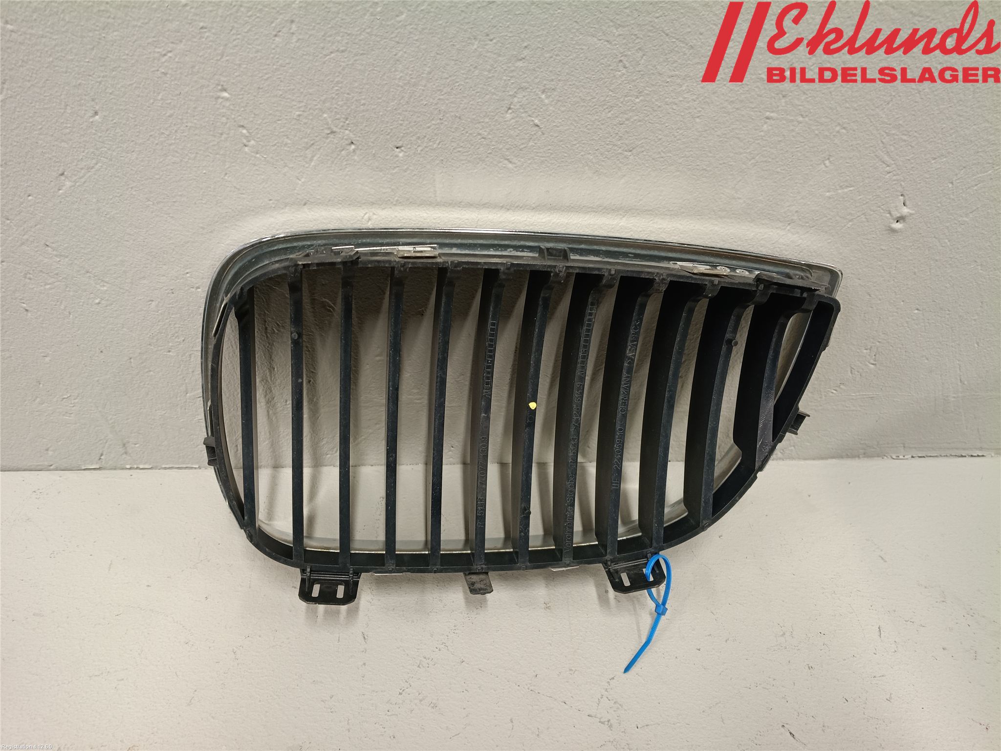 BMW 1 E87/81 5D/3D 03-11 Grilldel Höger