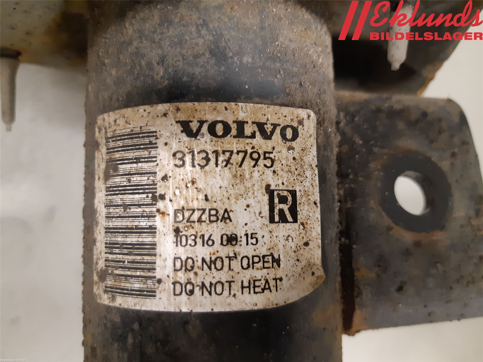 Volvo V70 14-16 Fjäderben Fram Höger