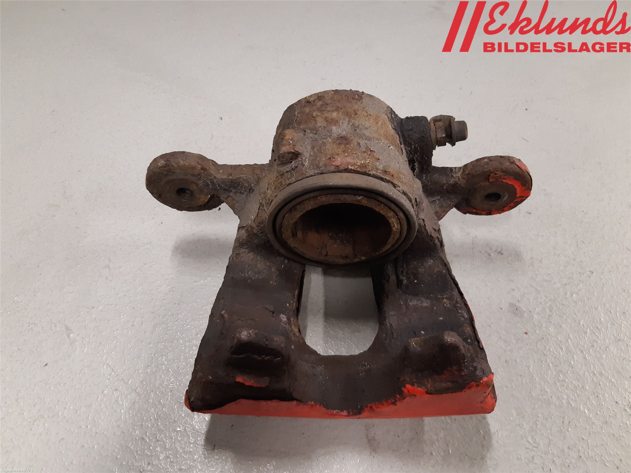 BMW 1 E87/81 5D/3D 03-11 Bromsok Fram Vänster