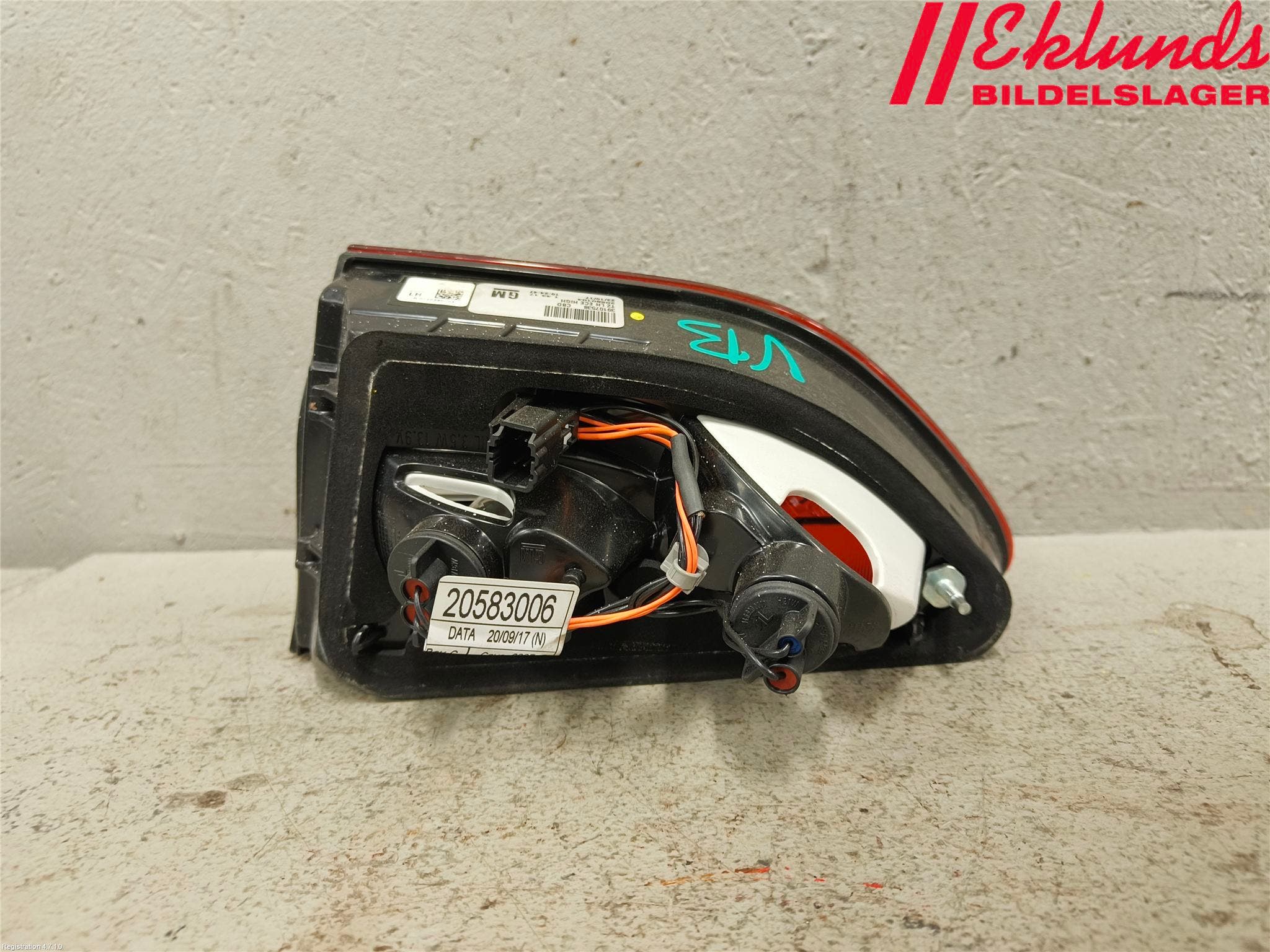 Opel INSIGNIA 17- Bakljus Lucka Vä