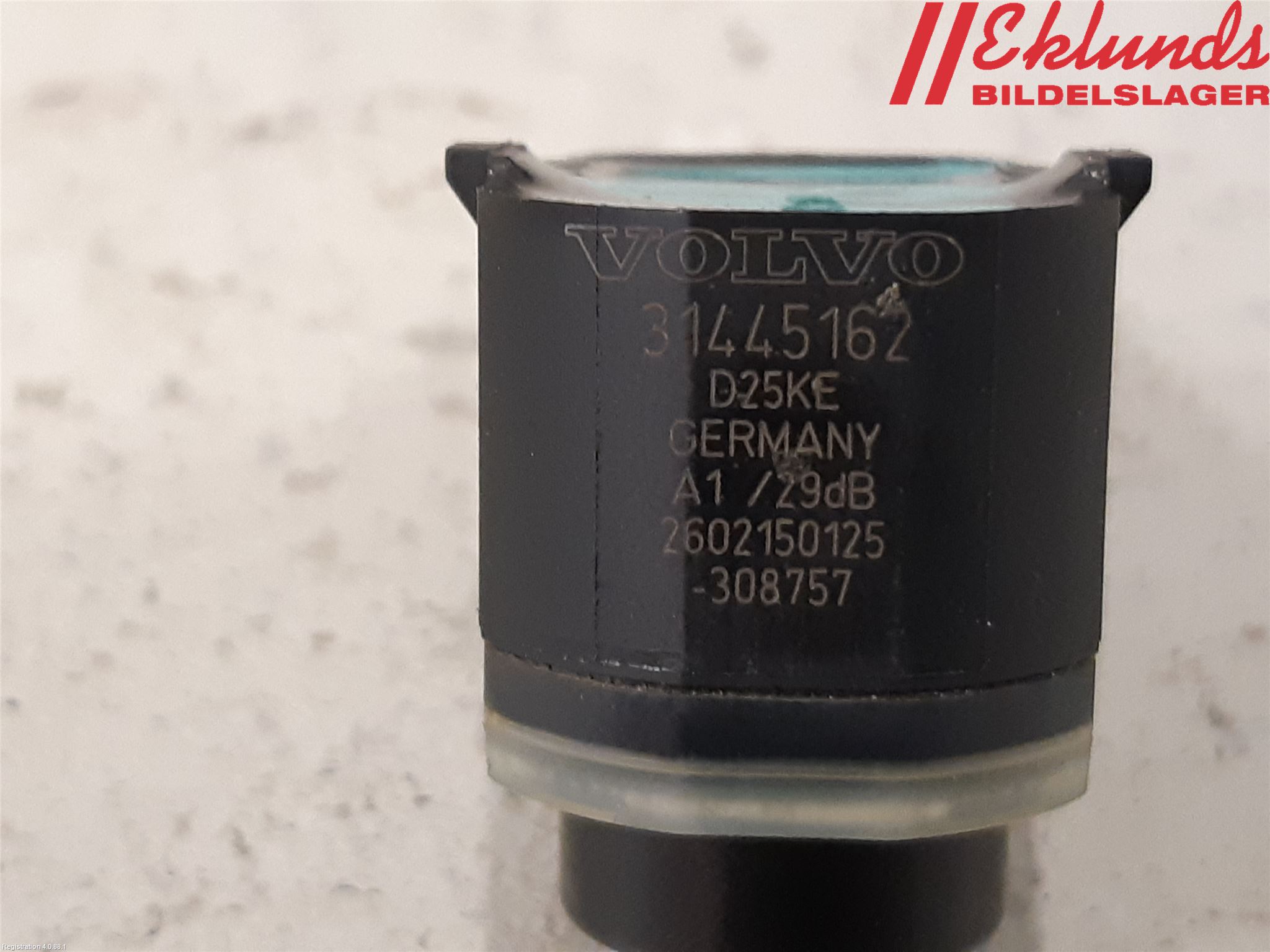 Volvo V40 12-19 Parkeringshjälp Backsensor