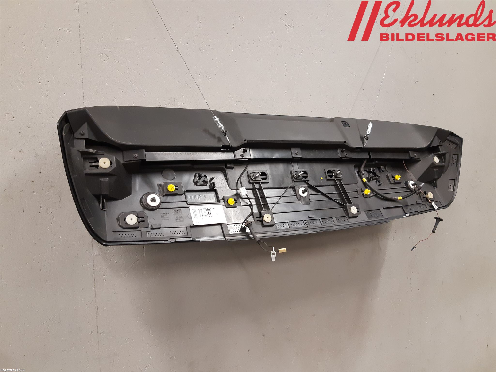 Volvo XC40/RECHARGE 18- Spoiler Baklucka