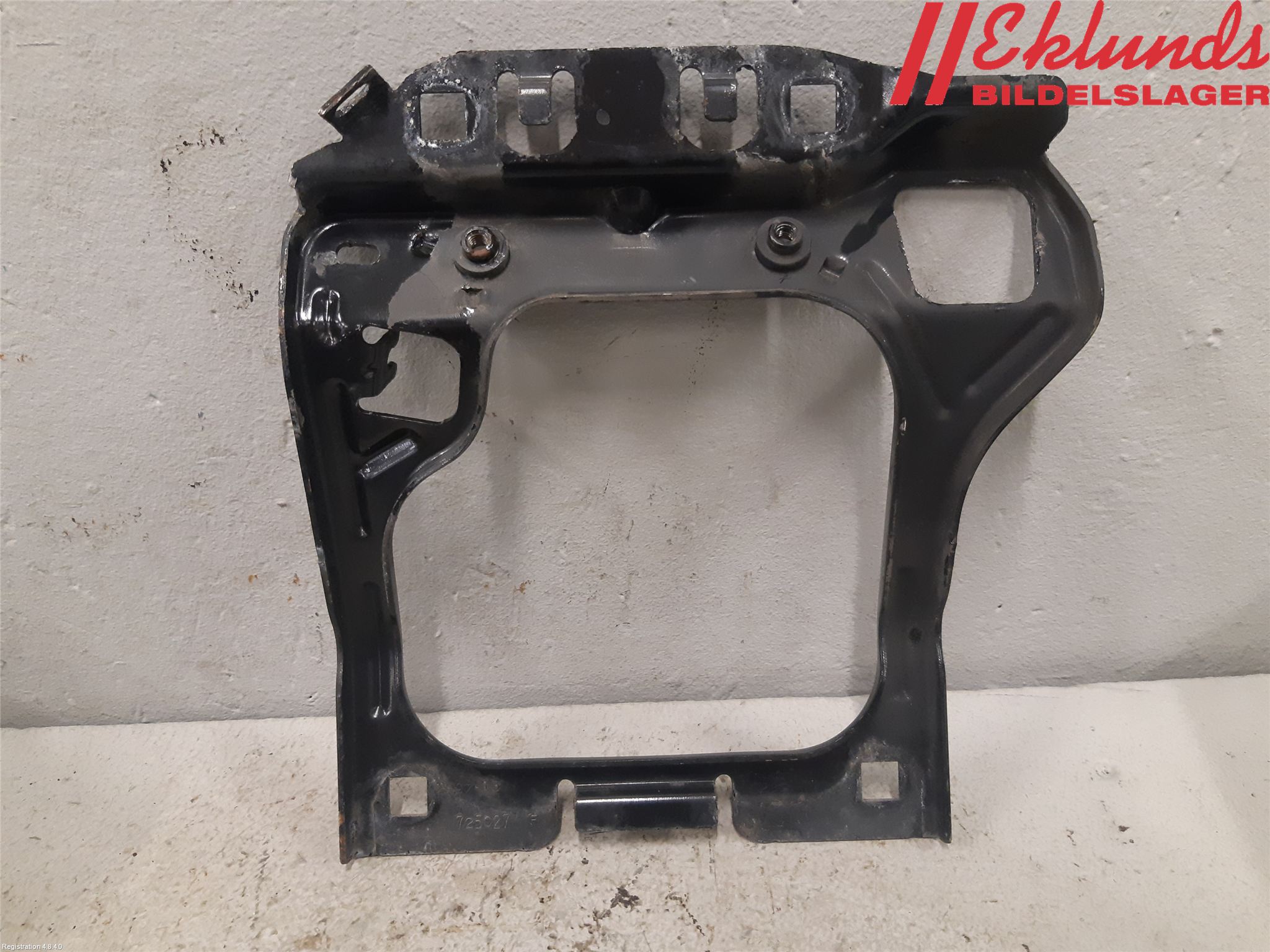 Peugeot 208 12-15 Front Huvlåsplåt-Balk