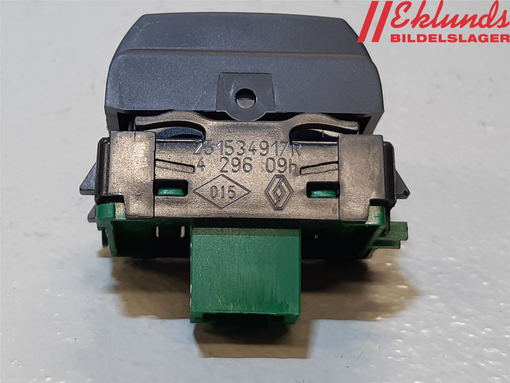 Renault CLIO IV 12-16 Strömställare Övrigt