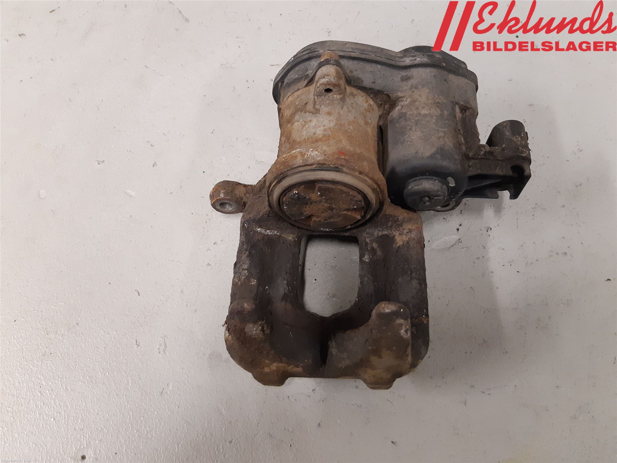 BMW 5 F10/F11/F18 09-17 Bromsok Bak Vänster
