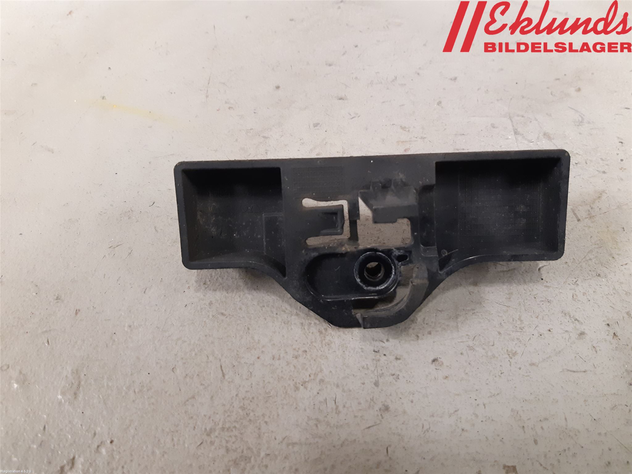 Volvo V90 17->> Stötfångardel Fram Mitt