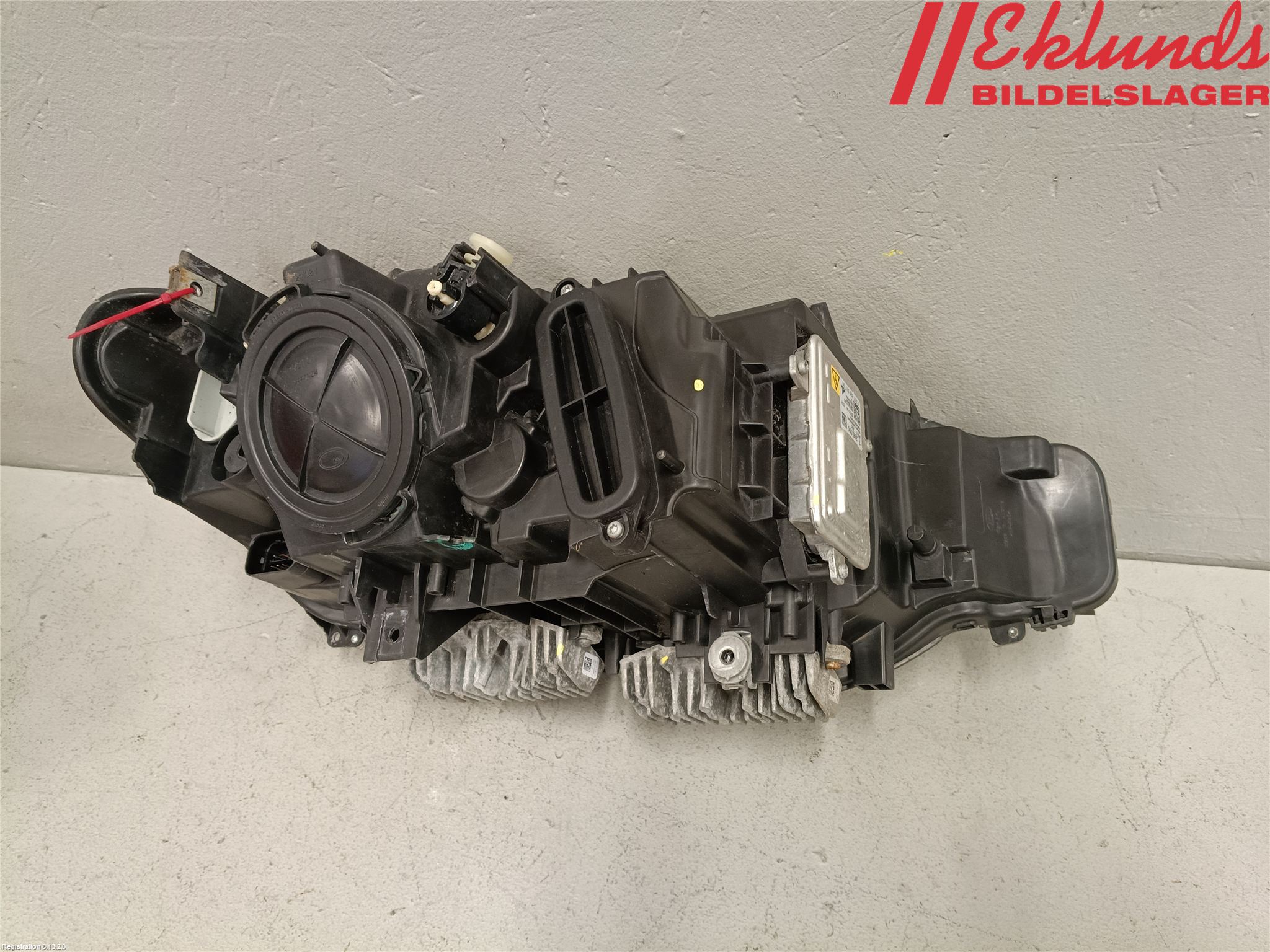 BMW 3 F30/F31/F80 12-19 Strålkastare Vänster