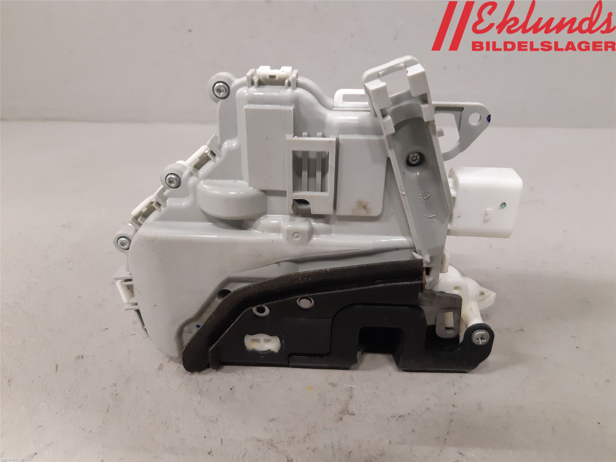 Audi A6 ALLROAD 12-18 Låskista-Dörrlås