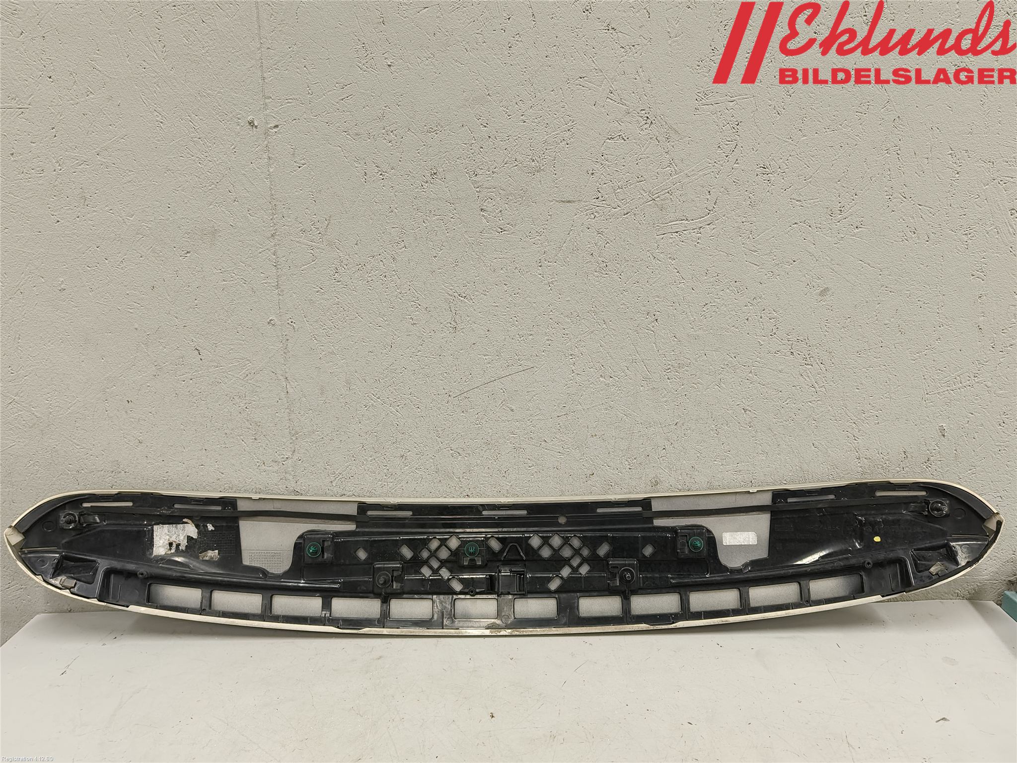 Mercedes-Benz MB E-KLASS (W212) 09-16 Spoiler Baklucka
