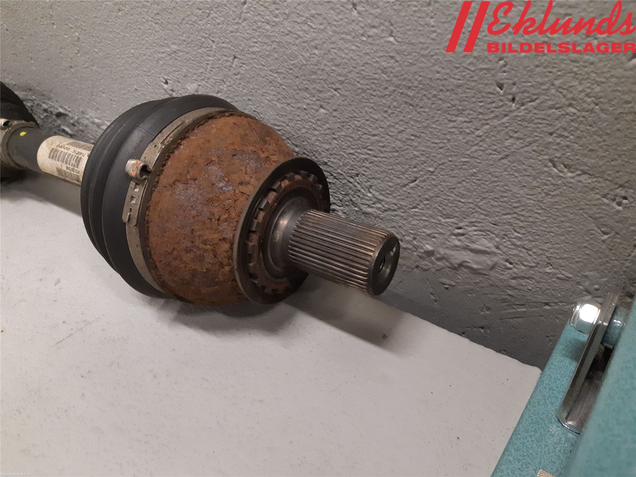 Volvo V70 14-16 Drivaxel Fram Höger