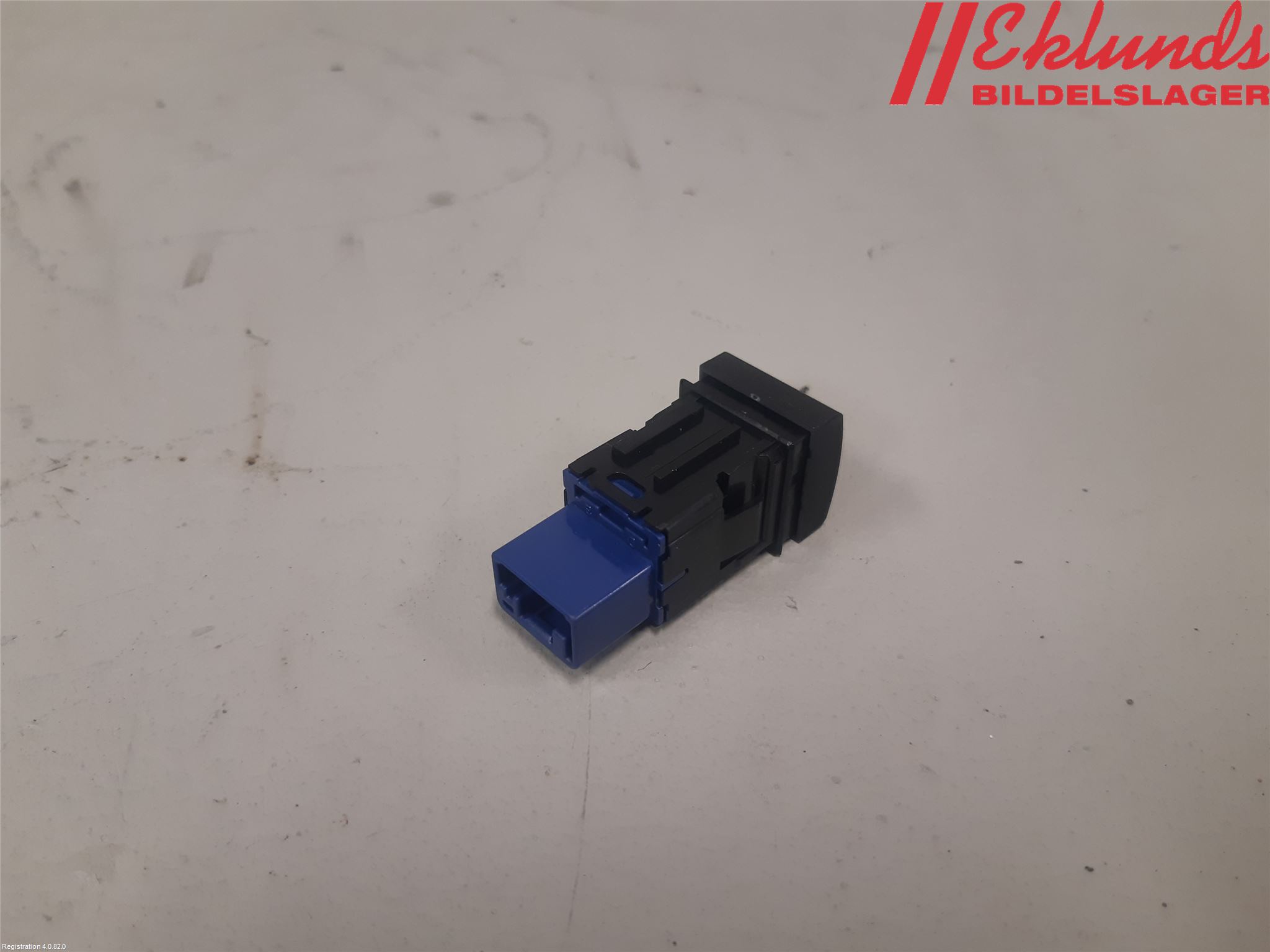 Toyota YARIS XP130 15-20 Strömställare Övrigt
