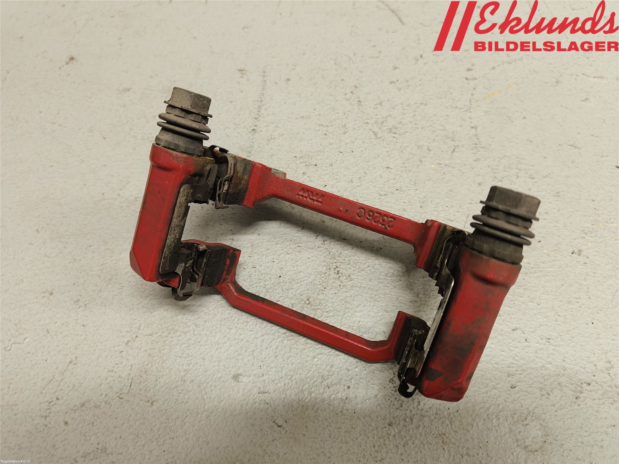 Audi A6 F2/C8 19- Bromsokshållare