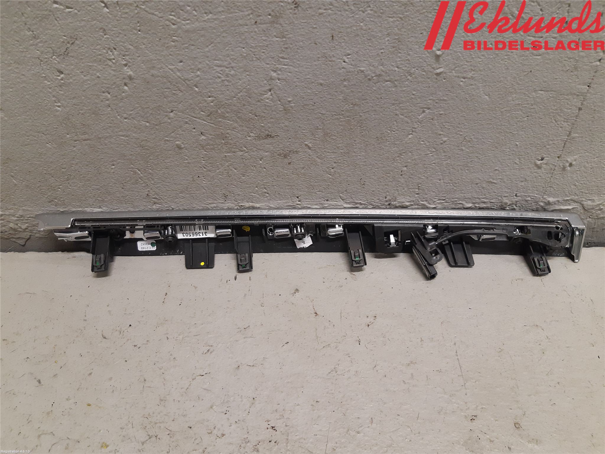 Volvo XC90/RECHARGE 16- Instrumentbräda Inlägg-Dekorlist