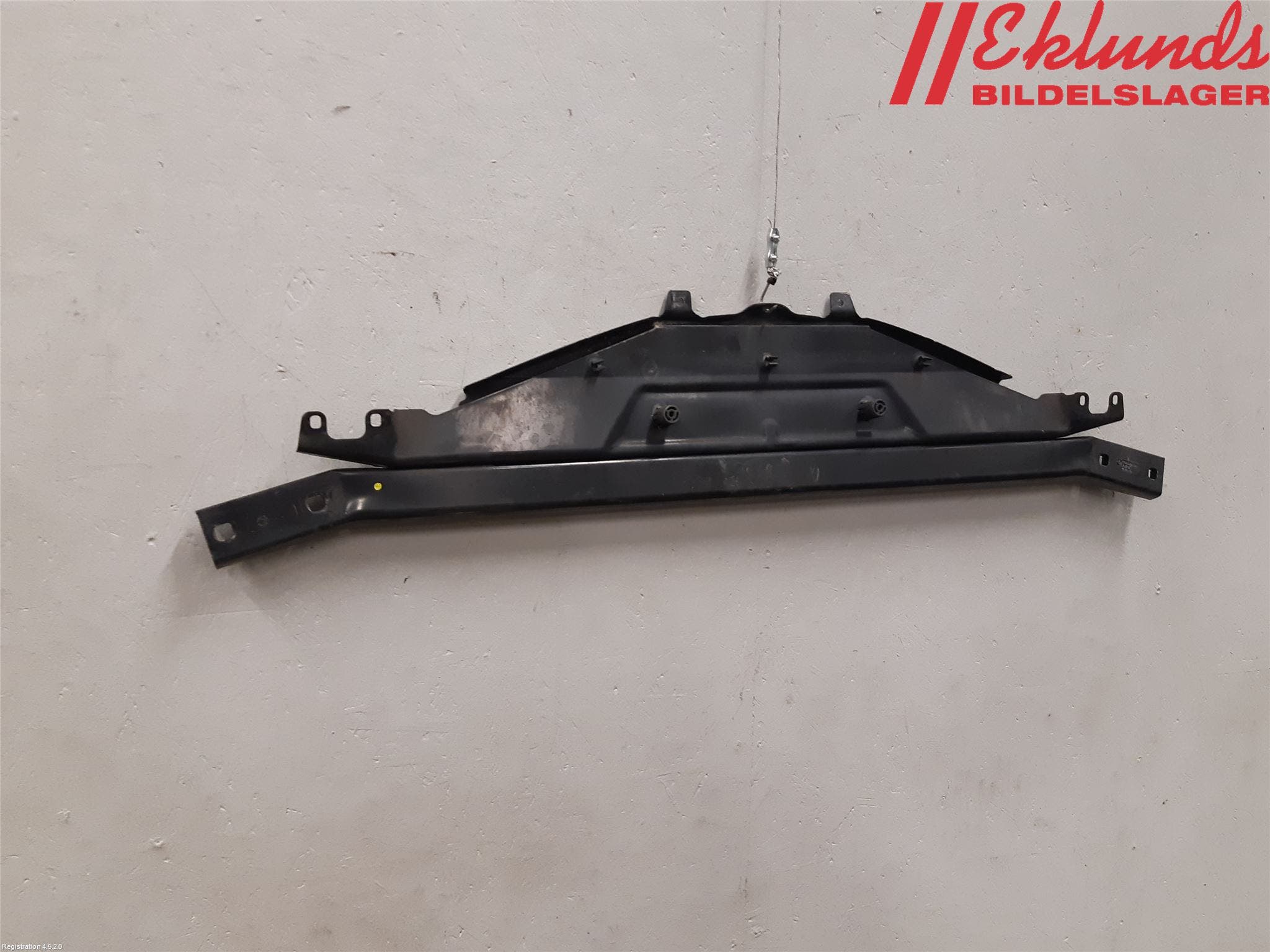 BMW 5 F10/F11/F18 09-17 Frontplåt