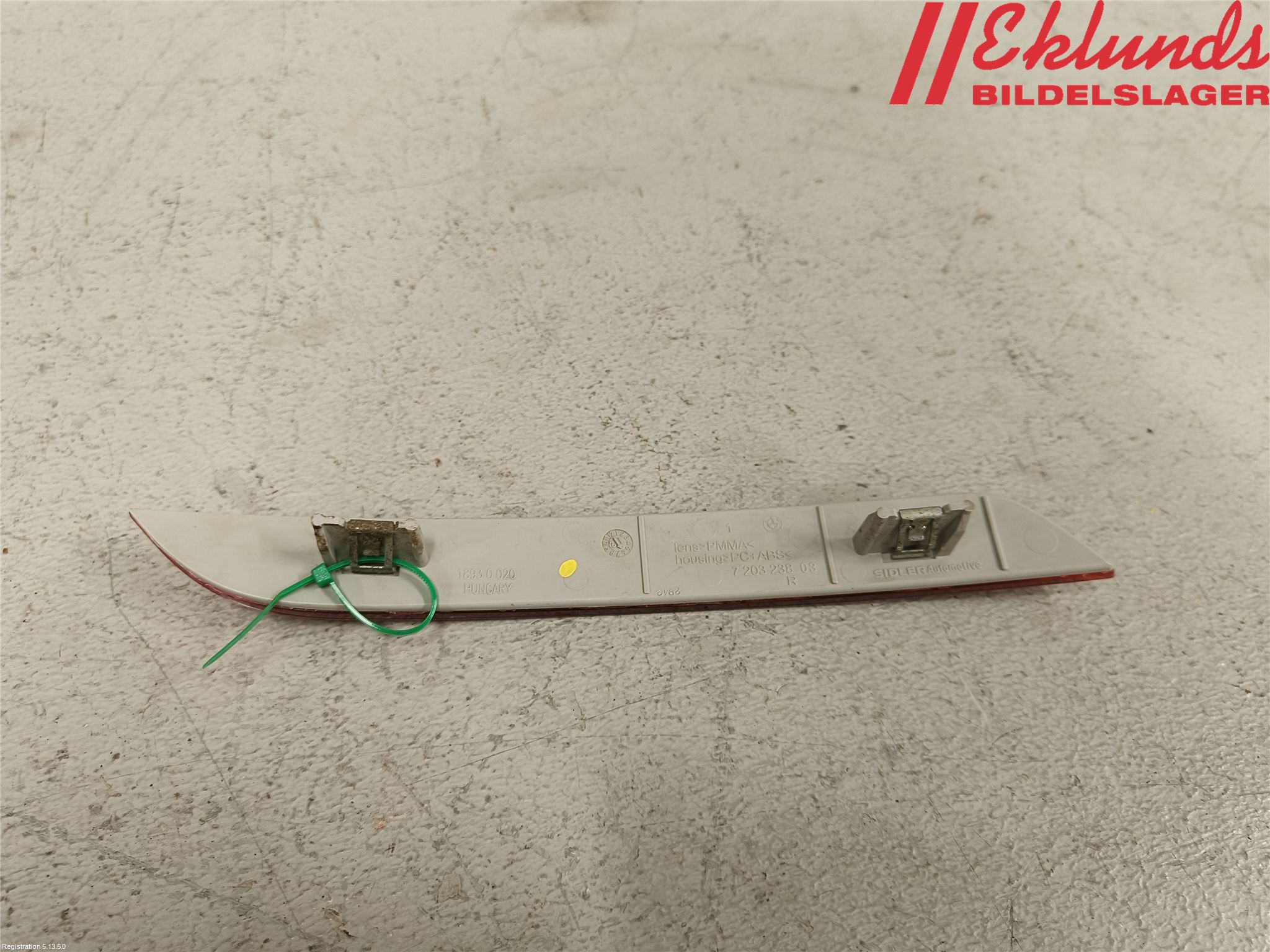BMW 5 F10/F11/F18 09-17 Dimljus/Reflex Bak