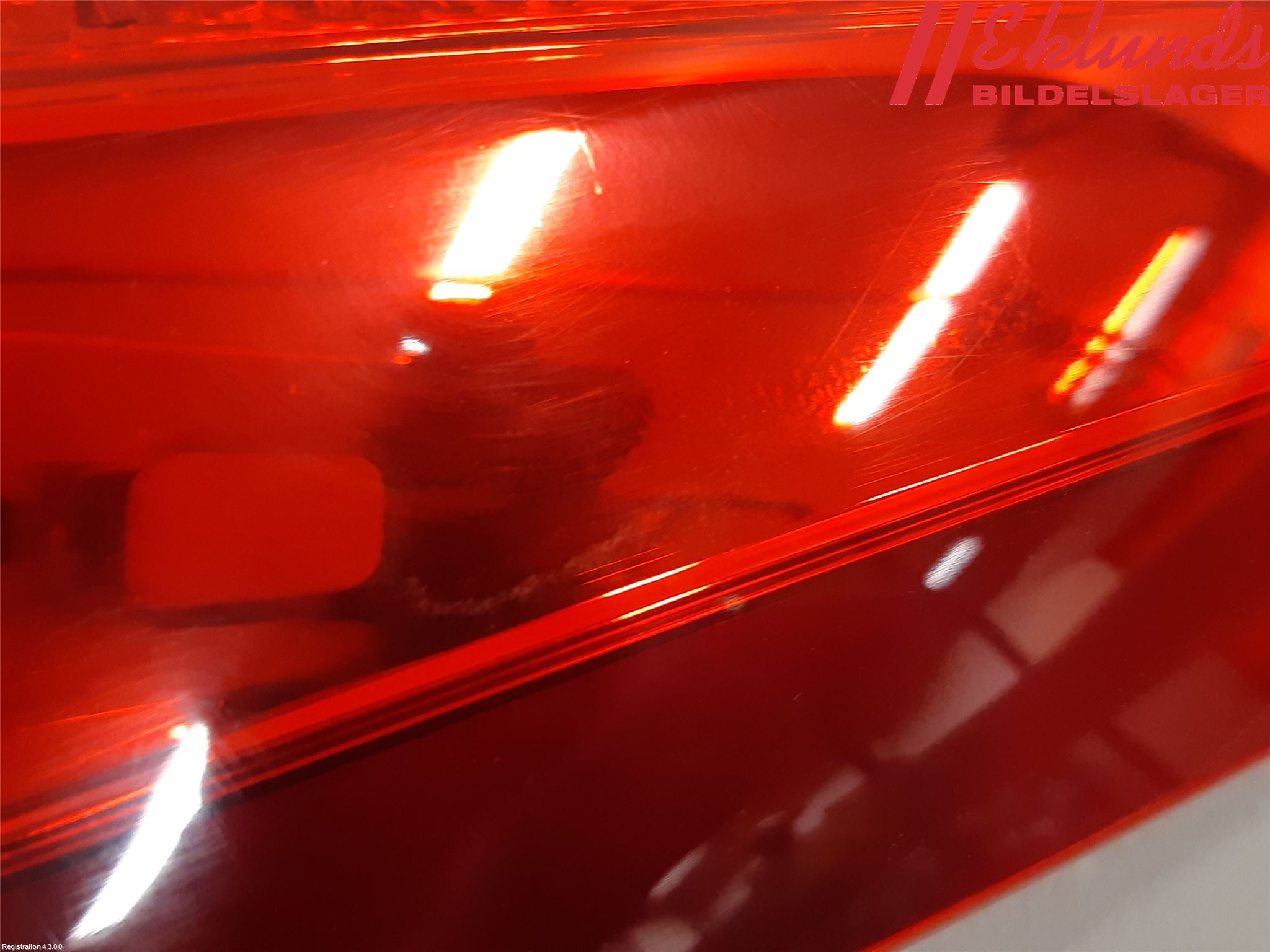 Volvo V70 08-13 Bakljus Lucka Hö