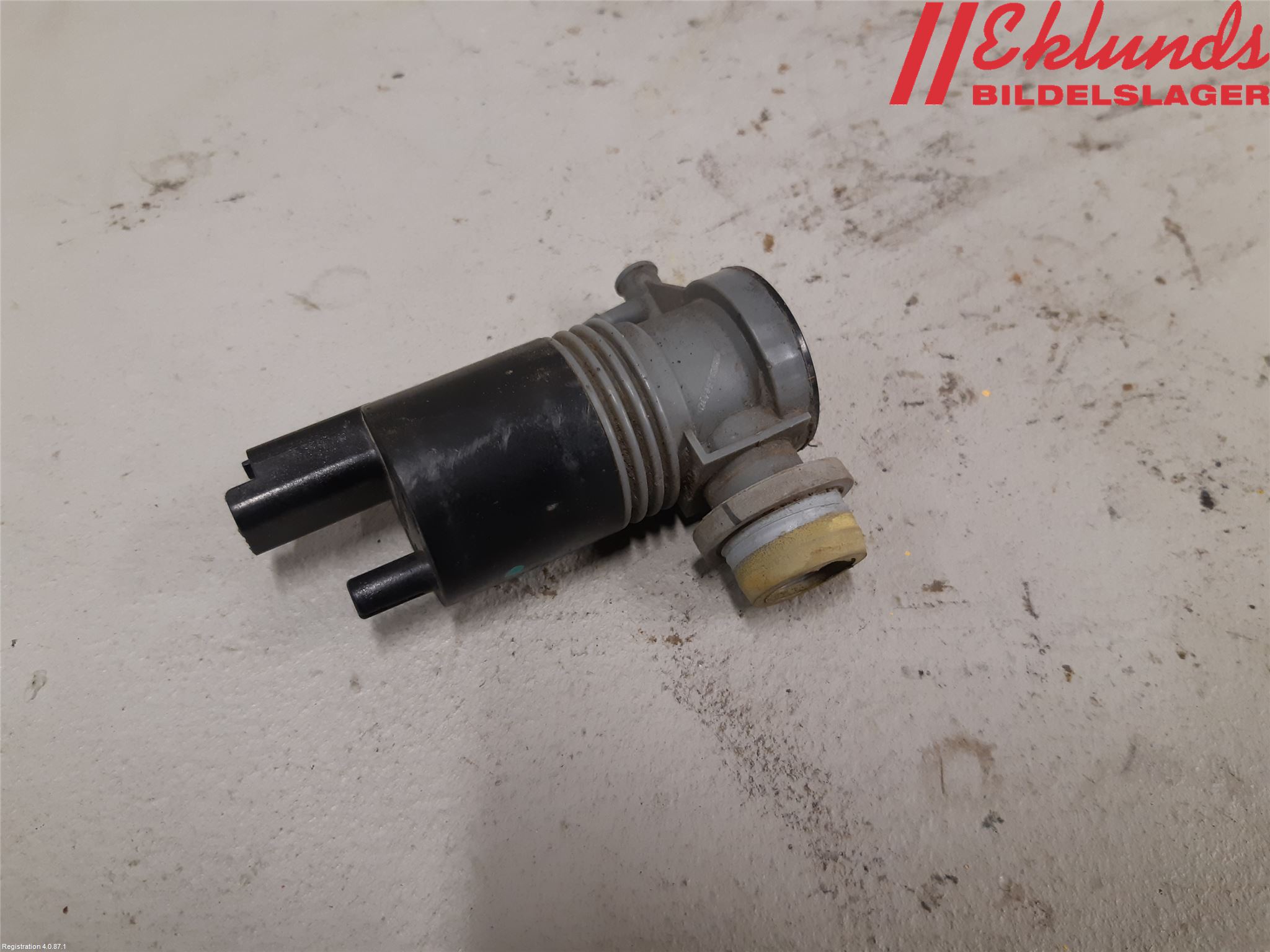 Renault TRAFIC/E-TECH 15- Spolarpump Vindruta