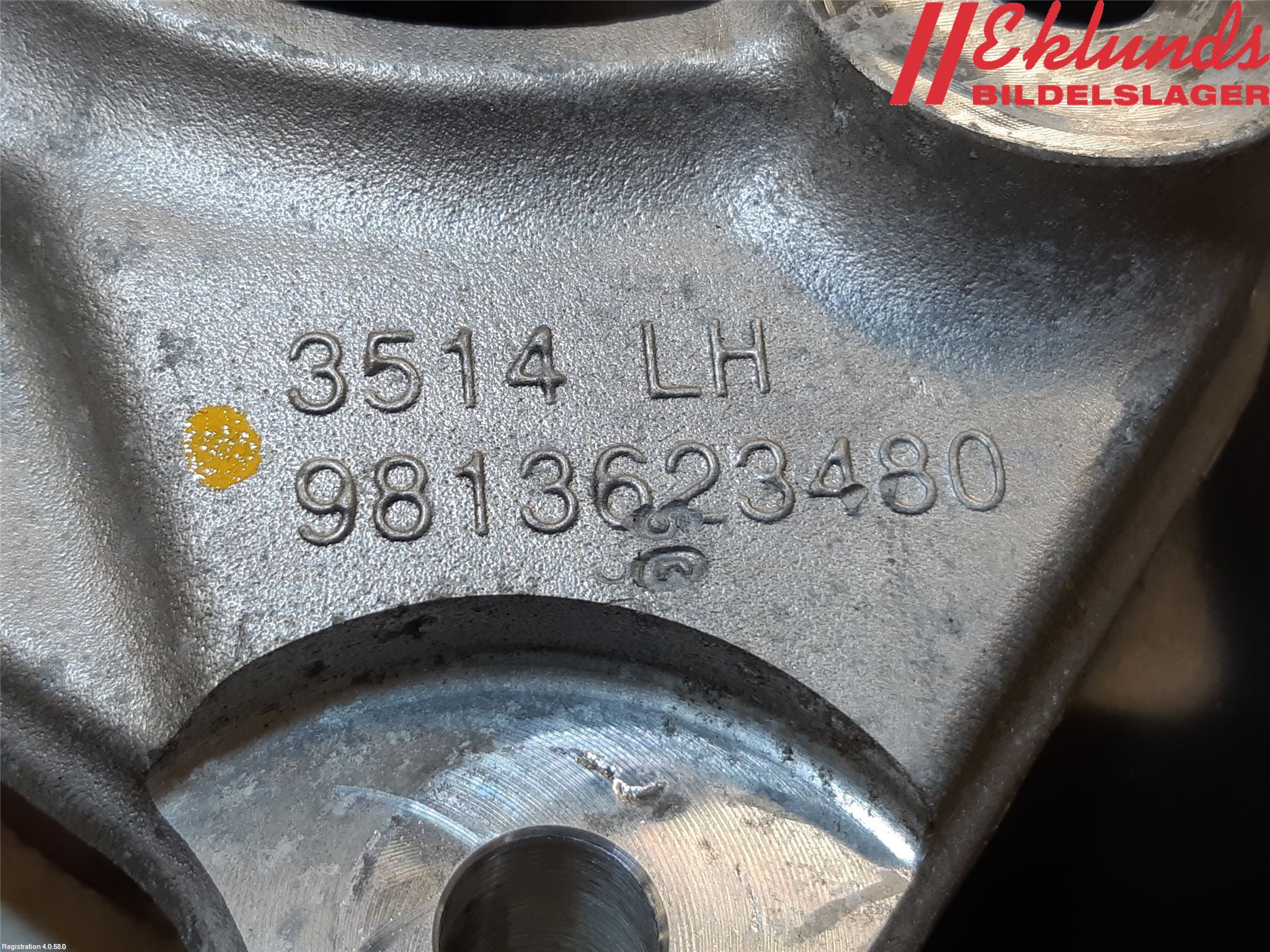 Opel COMBO E 19- Hjullagerhus-Spindel Vä B