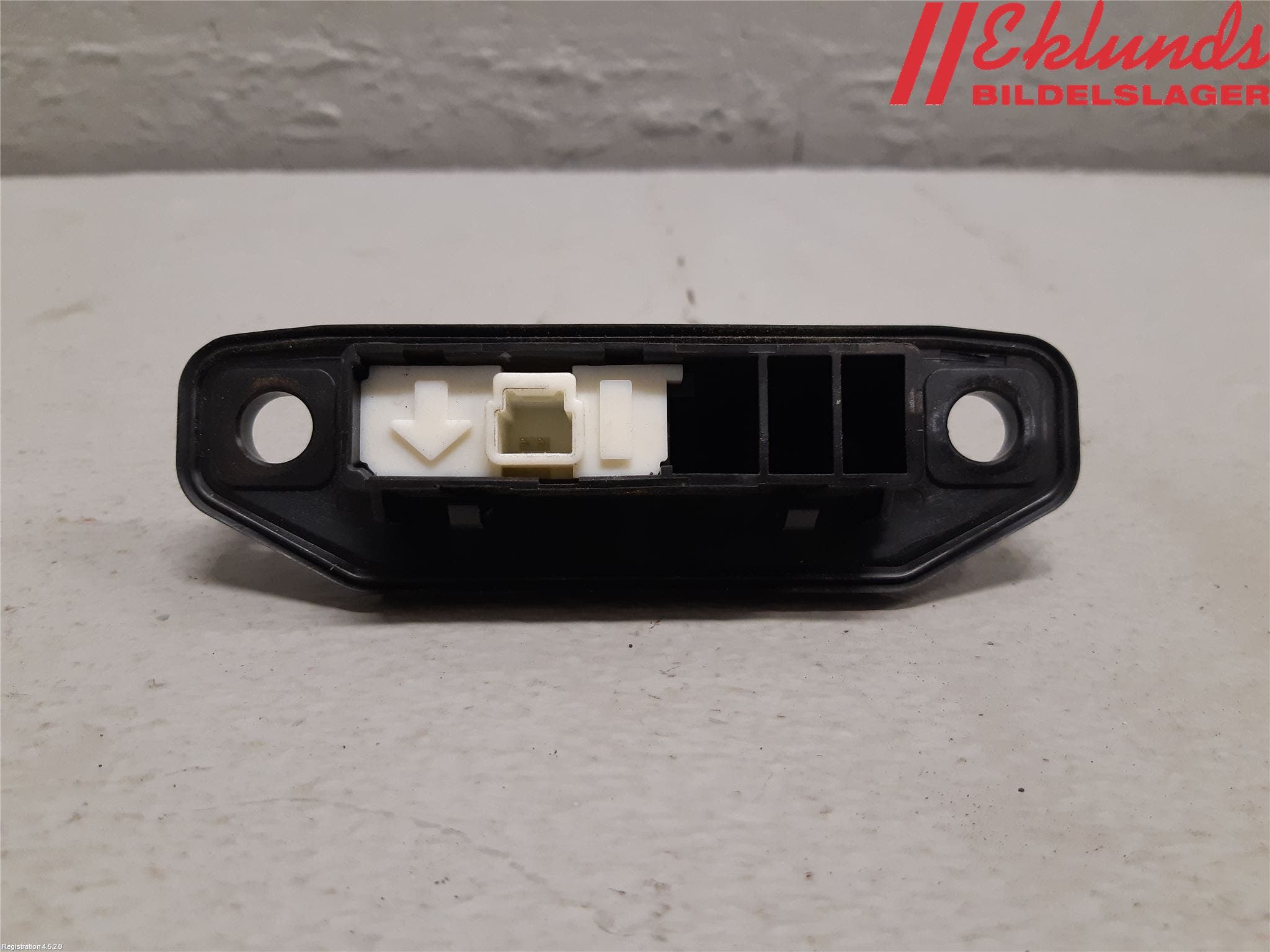 Toyota YARIS XP130 15-20 Bakluckehandtag