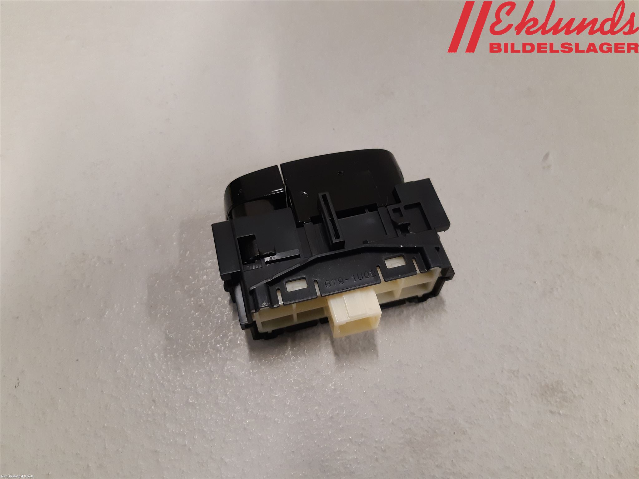 Toyota COROLLA 19- Strömställare Övrigt