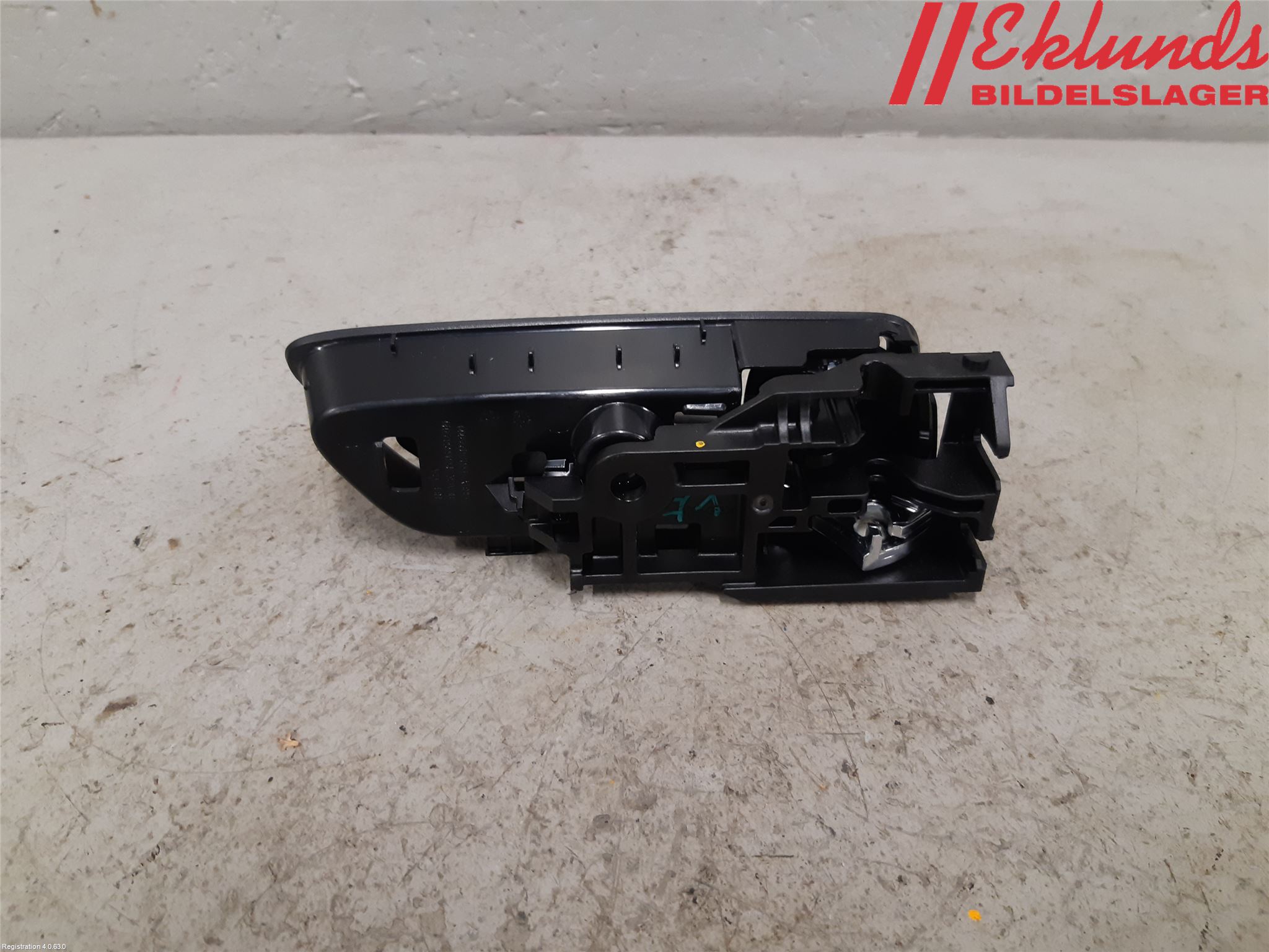 Toyota COROLLA 19- Dörrhandtag Inre Vä