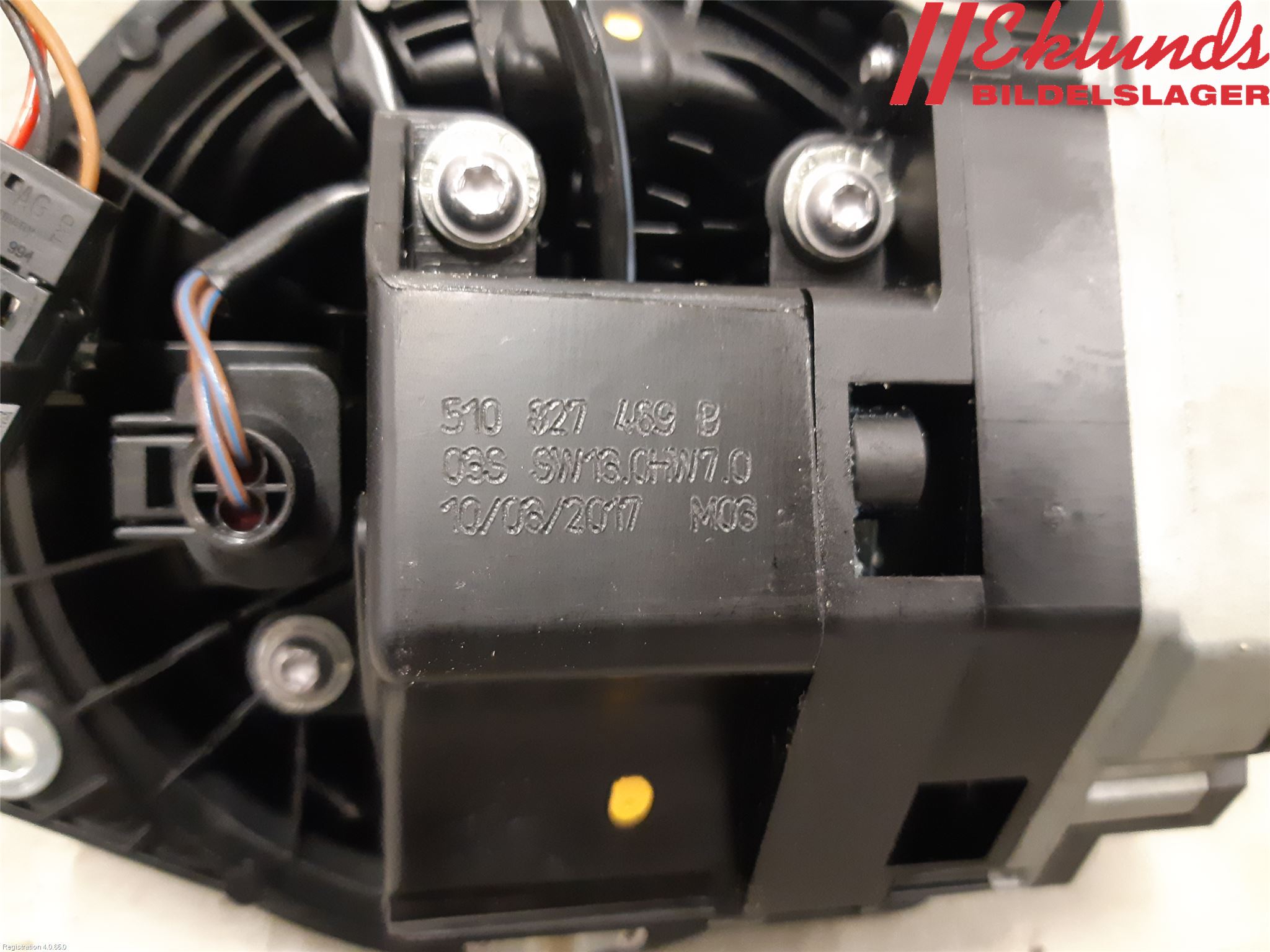 Volkswagen VW GOLF SPORTSVAN 15-20 Bakluckehandtag
