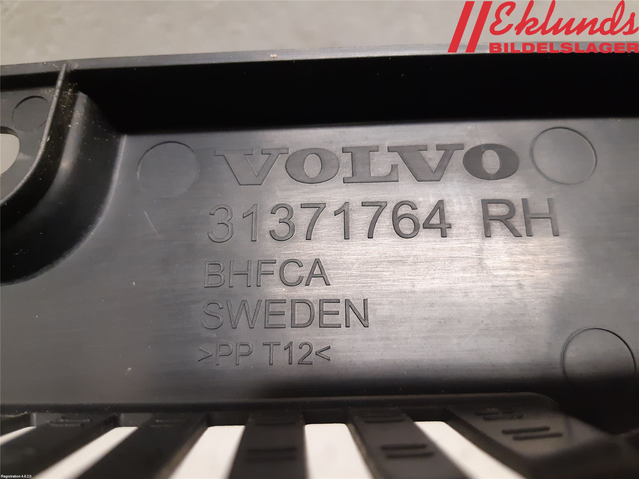 Volvo XC90/RECHARGE 16- Täckplast Front