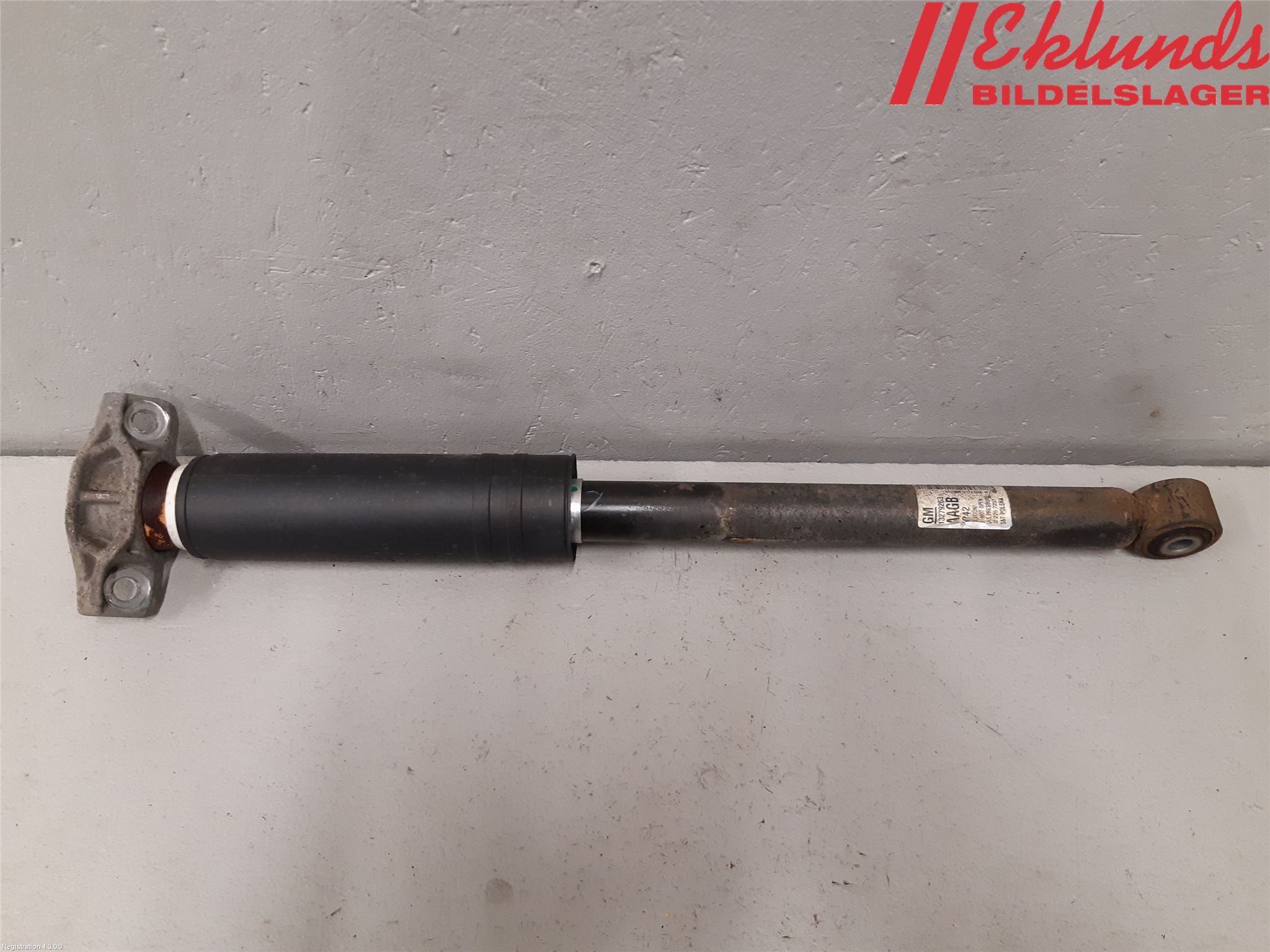 Opel ASTRA J 10-15 Stötdämpare Bak