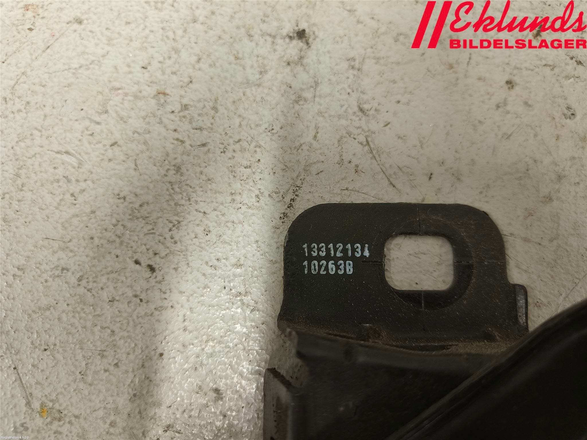 Opel ASTRA J 10-15 Huvlås