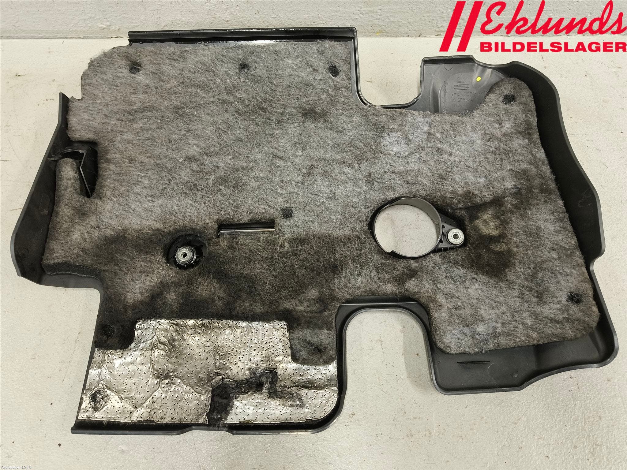 Volvo V70 08-13 Motorkåpa