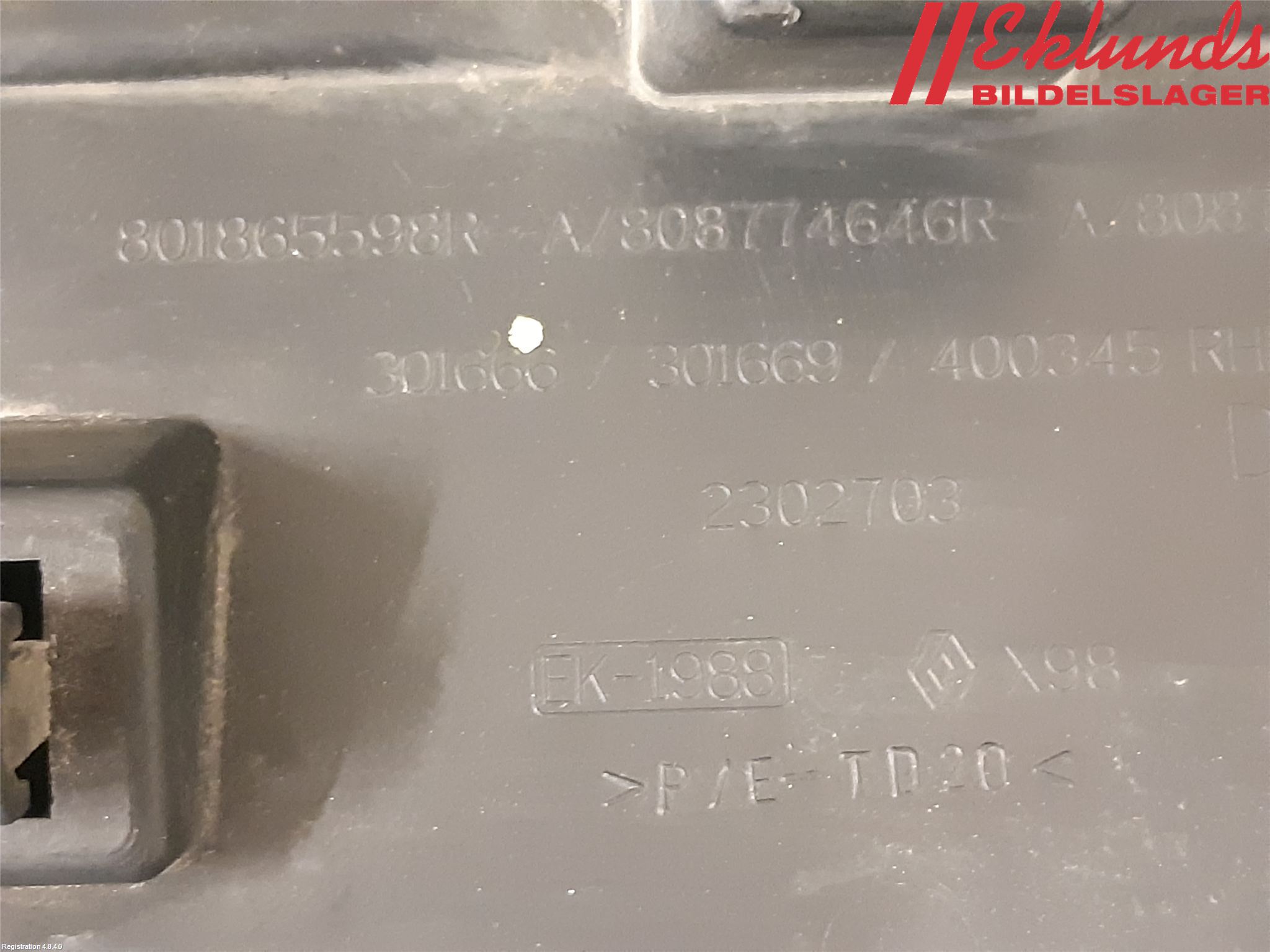 Renault CLIO IV 16-19 Dörr Dekorlist Fram Hö