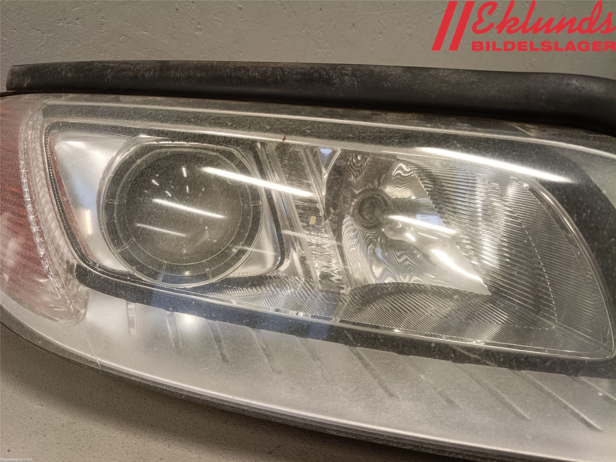 Volvo V70 08-13 Strålkastare Höger